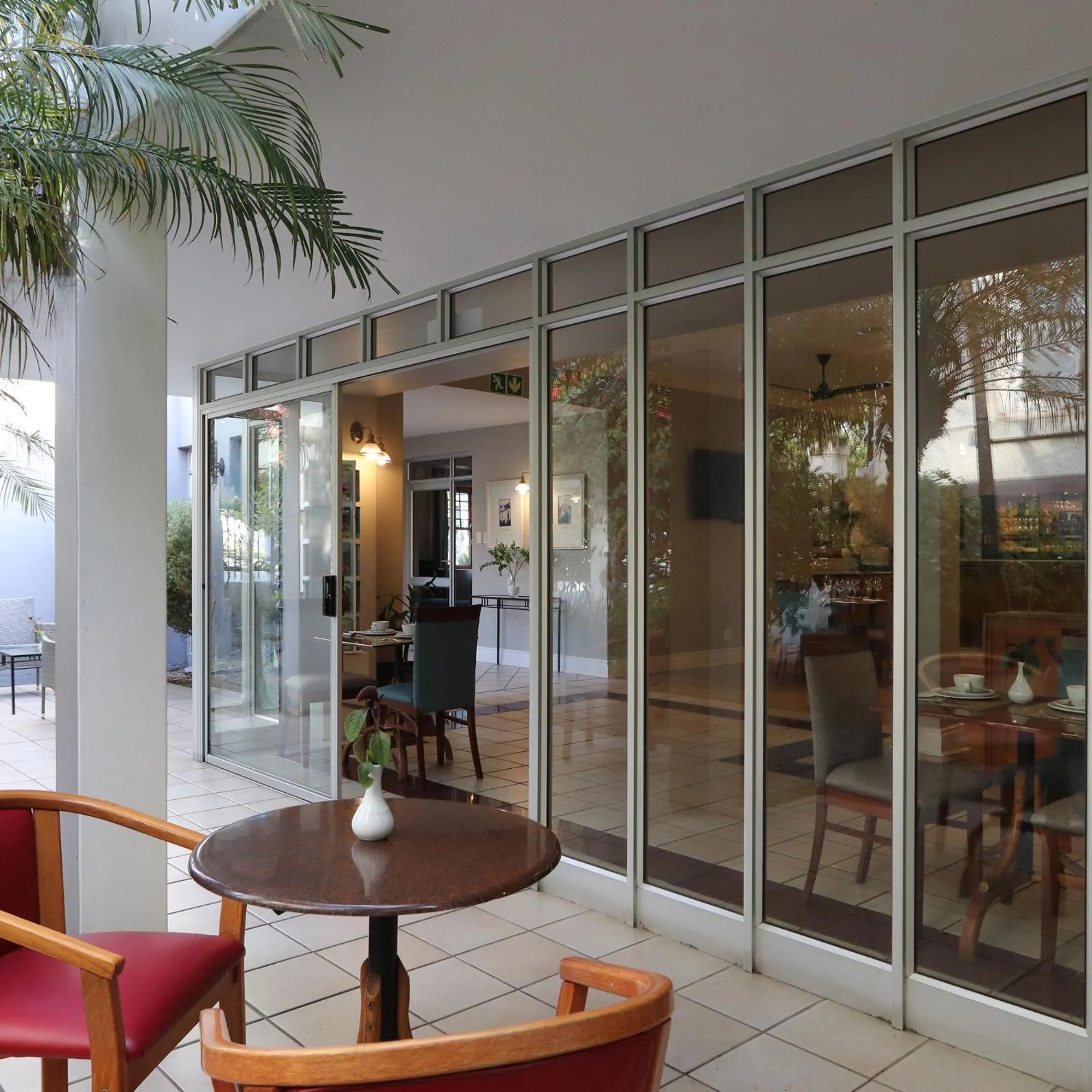 Restaurant/places to eat in Premier Express Inn George