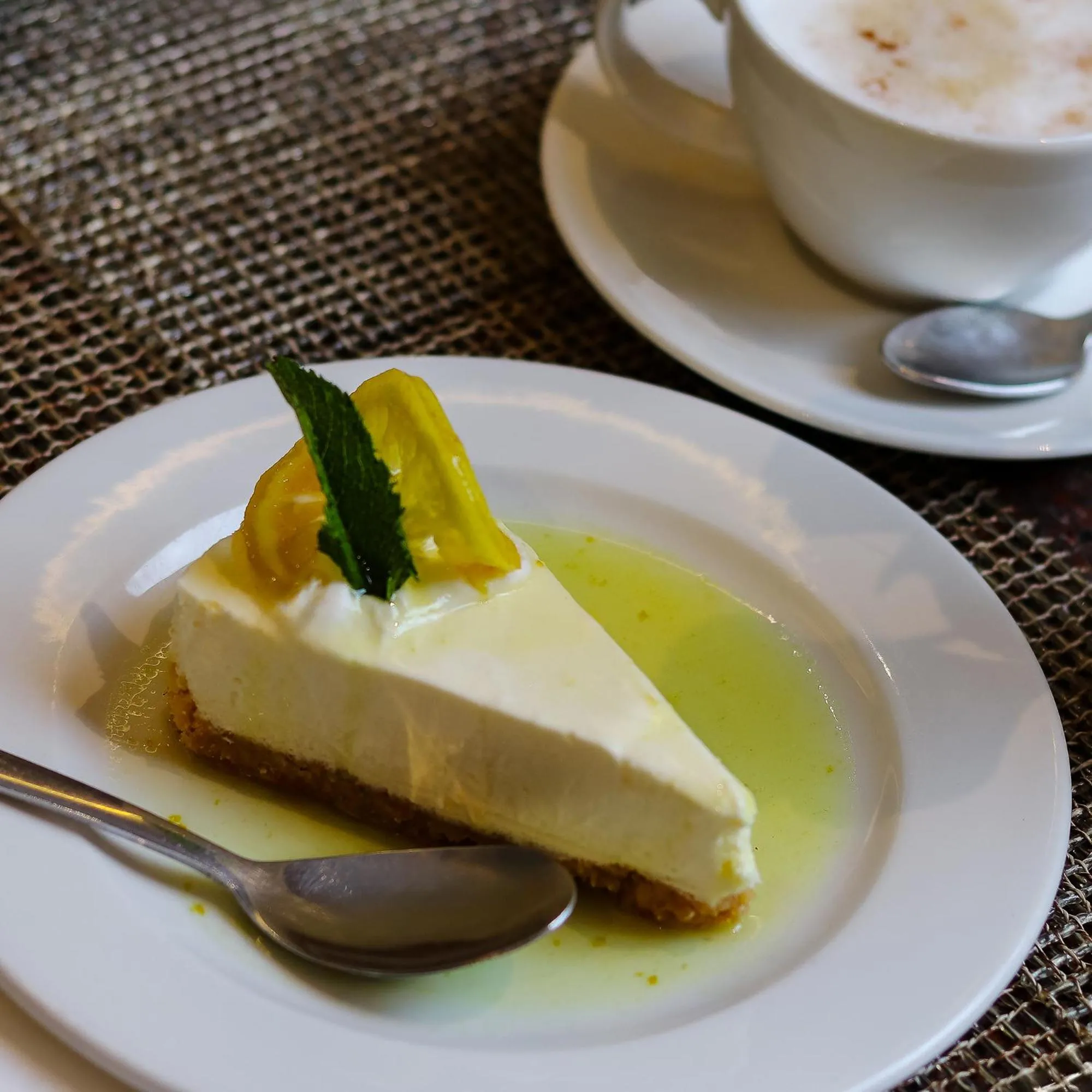 Restaurant/places to eat in Premier Express Inn George