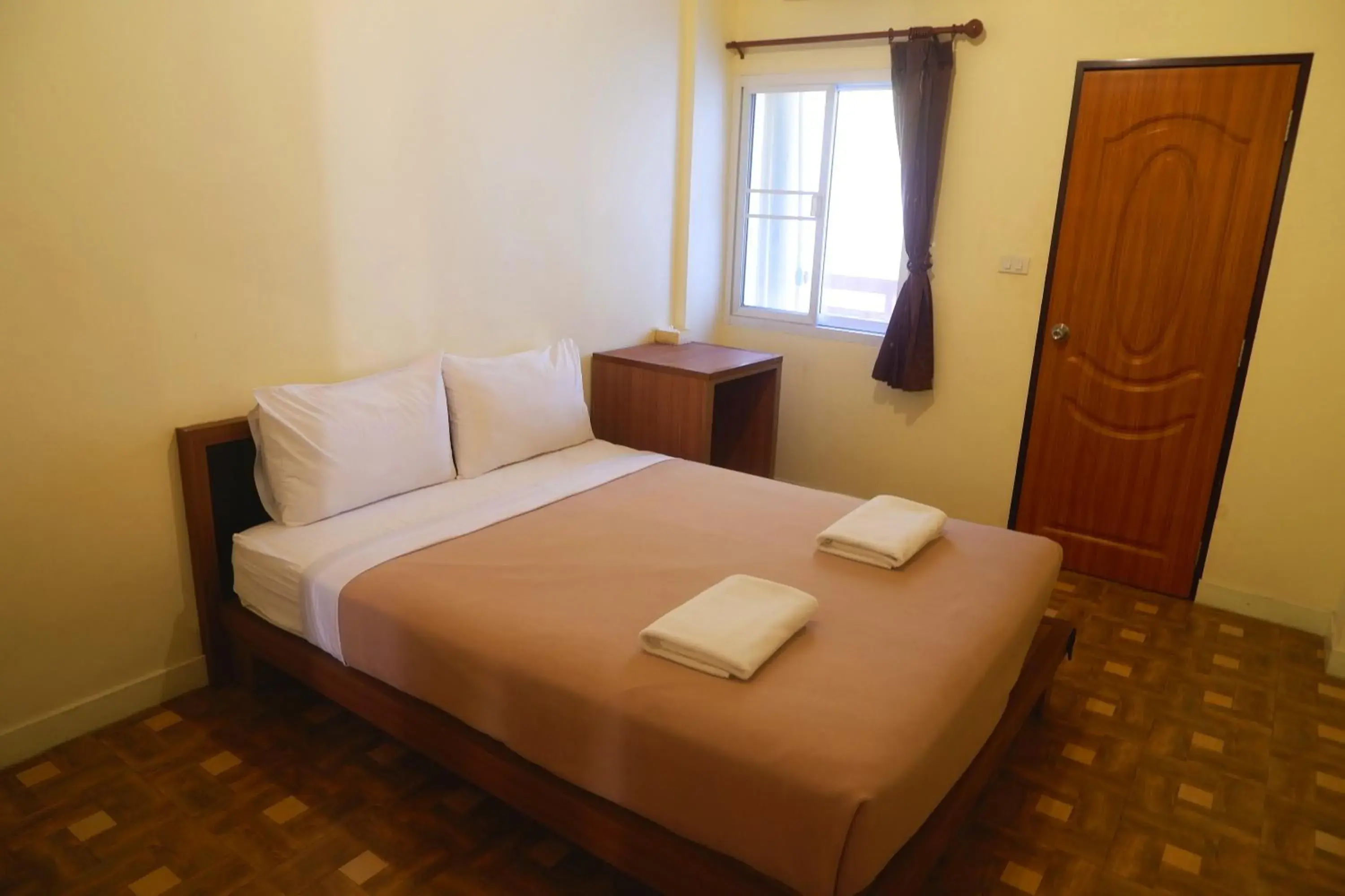 Standard Double or Twin Room in Samsen Sam Place Standard Double or Twin Room in Samsen Sam Place