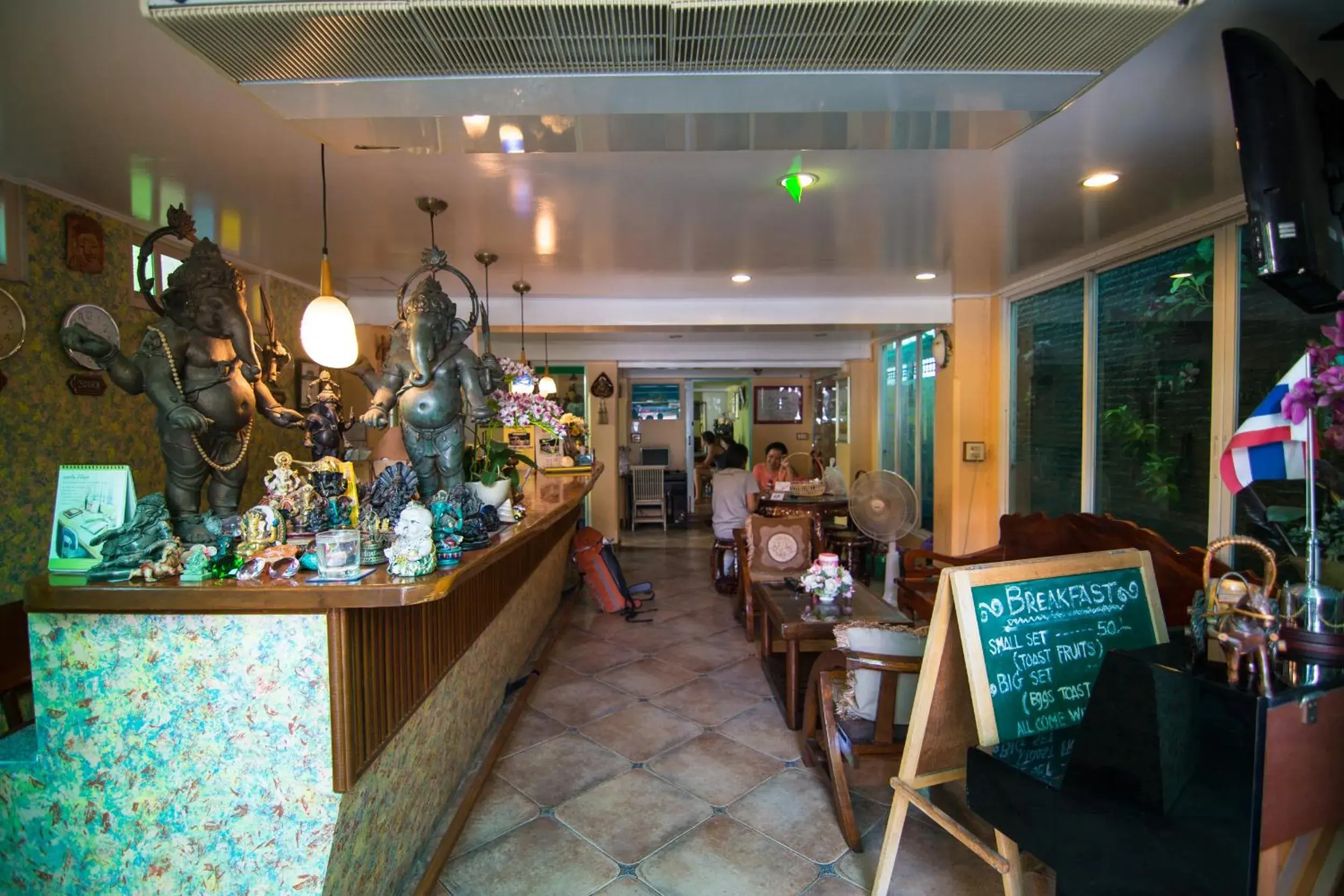 Lobby or reception in Samsen Sam Place Lobby or reception in Samsen Sam Place