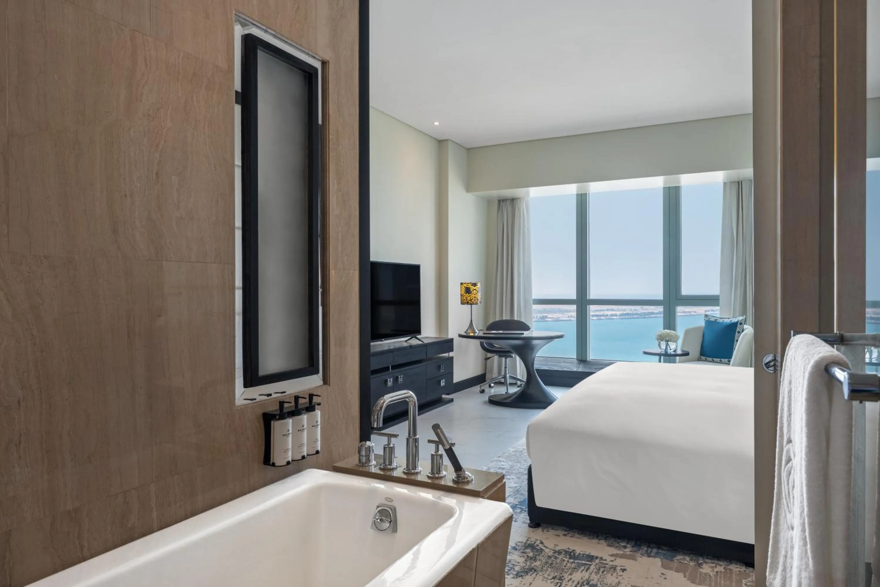 Bathroom, Bed in Sofitel Abu Dhabi Corniche