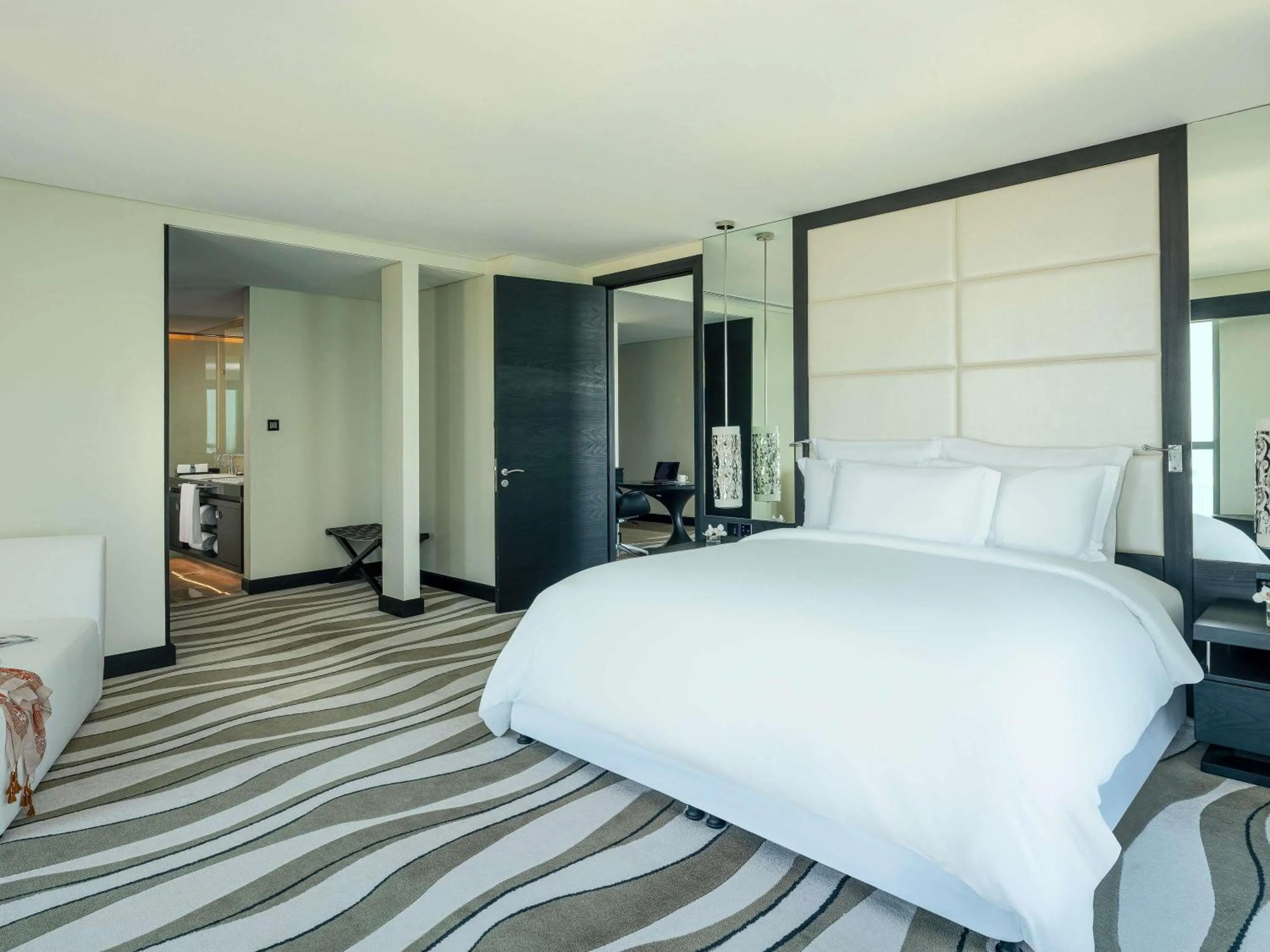 Bedroom, Bed in Sofitel Abu Dhabi Corniche