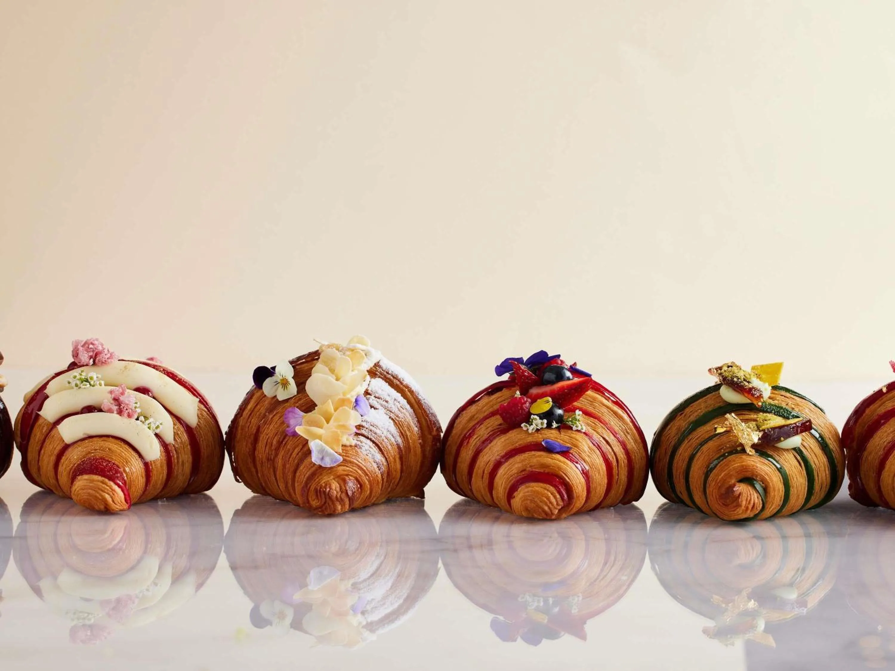 Restaurant/places to eat in Sofitel Abu Dhabi Corniche