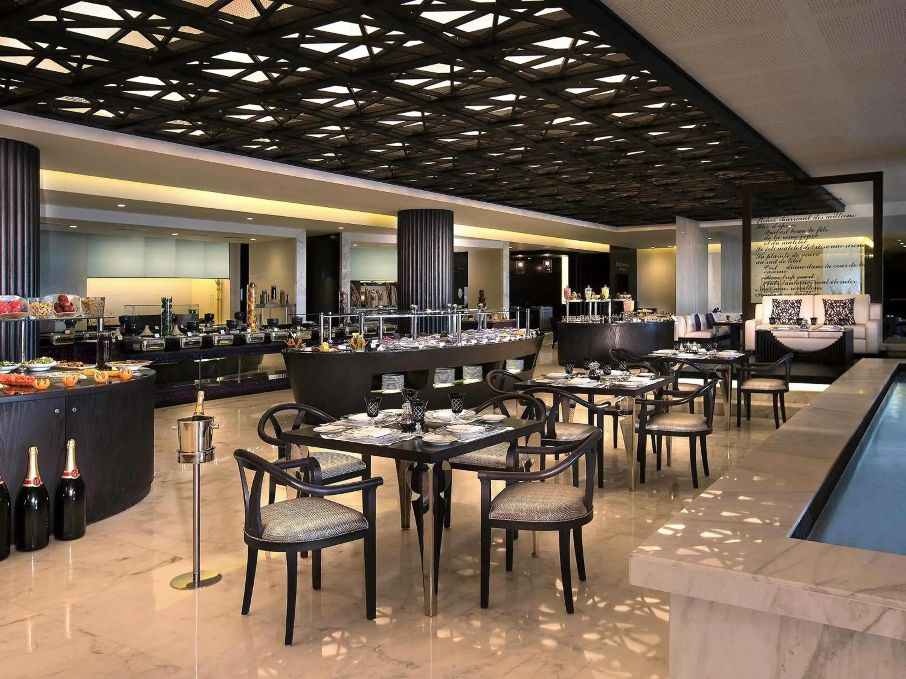 Restaurant/places to eat in Sofitel Abu Dhabi Corniche Restaurant/places to eat in Sofitel Abu Dhabi Corniche