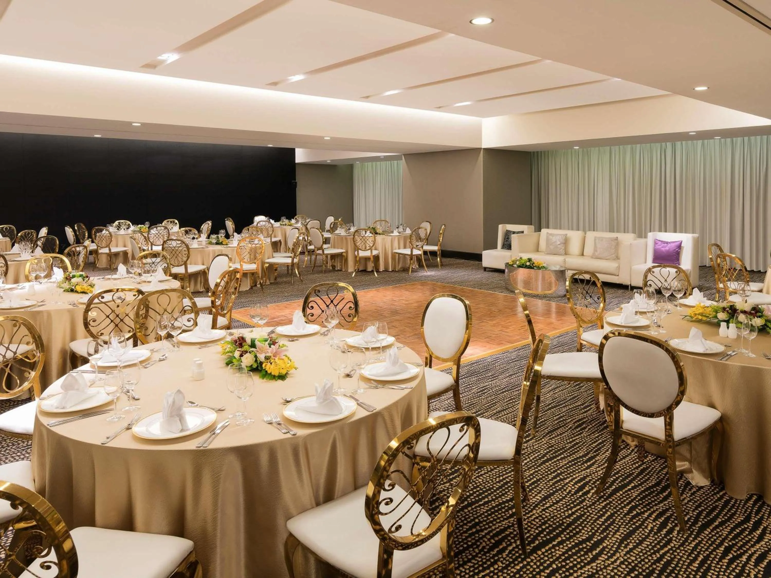 wedding in Sofitel Abu Dhabi Corniche