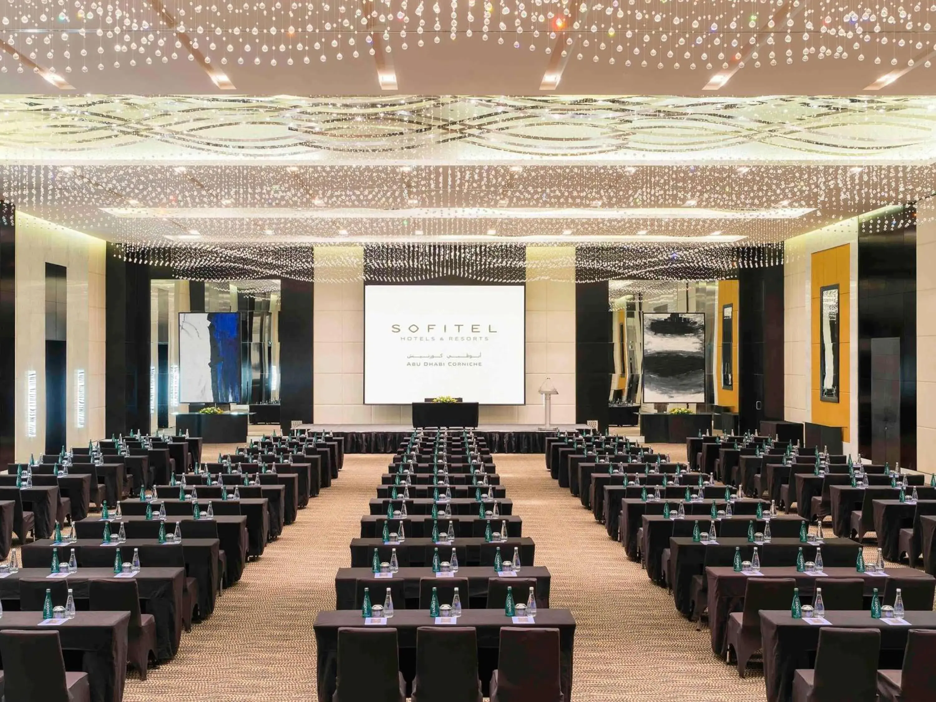 Property building in Sofitel Abu Dhabi Corniche Property building in Sofitel Abu Dhabi Corniche