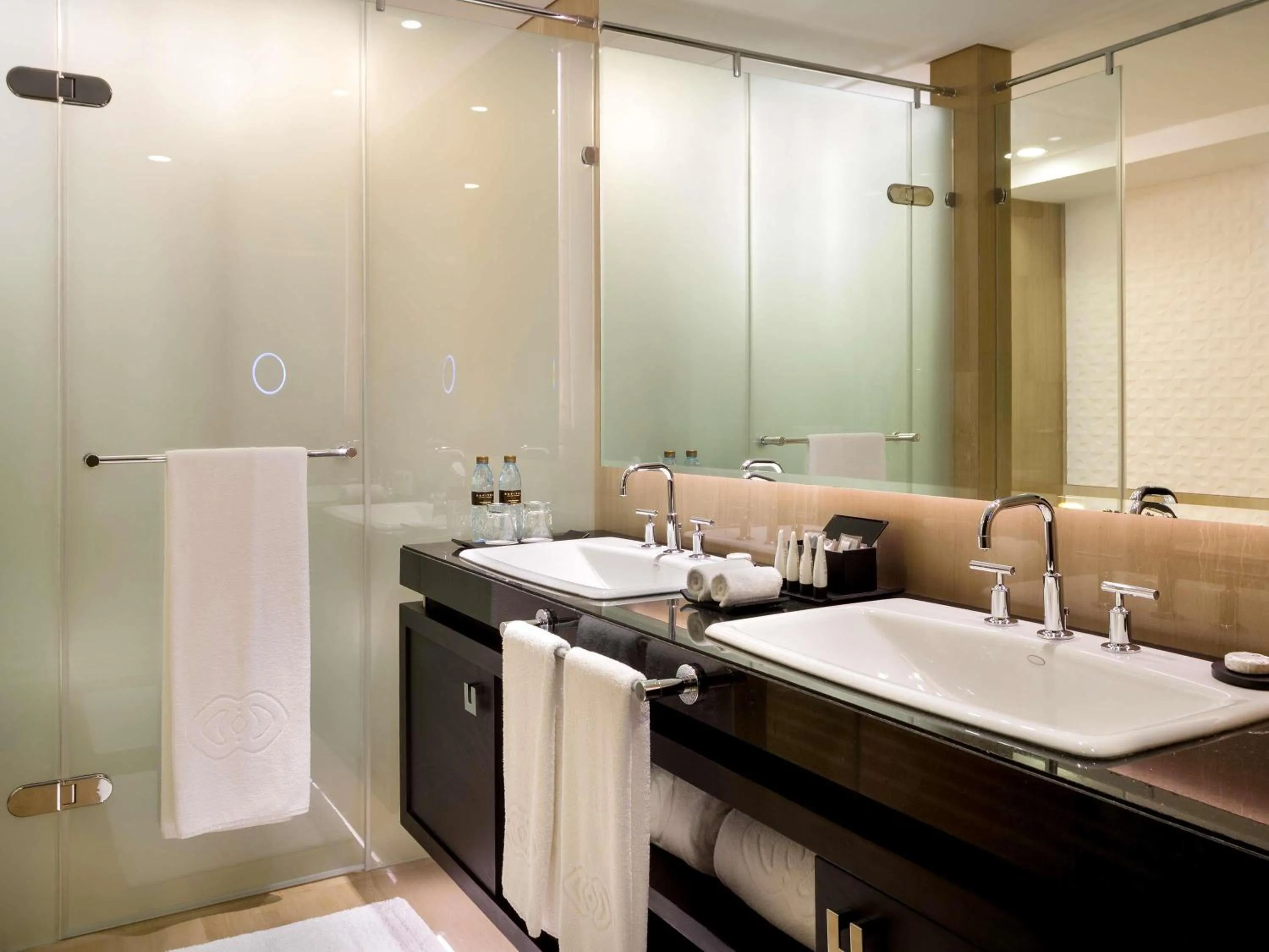 Bedroom in Sofitel Abu Dhabi Corniche