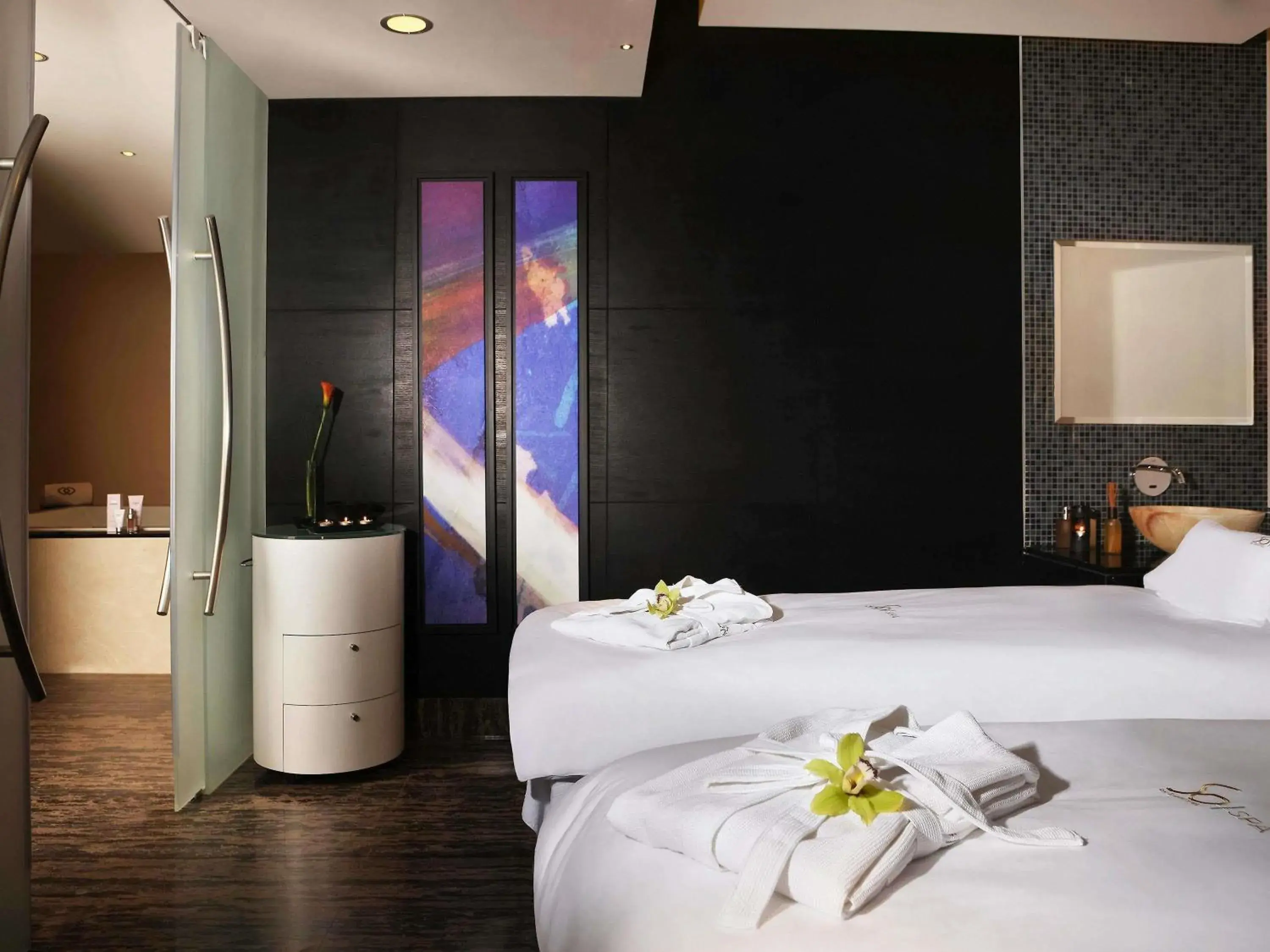 Spa and wellness centre/facilities, Bed in Sofitel Abu Dhabi Corniche Spa and wellness centre/facilities, Bed in Sofitel Abu Dhabi Corniche