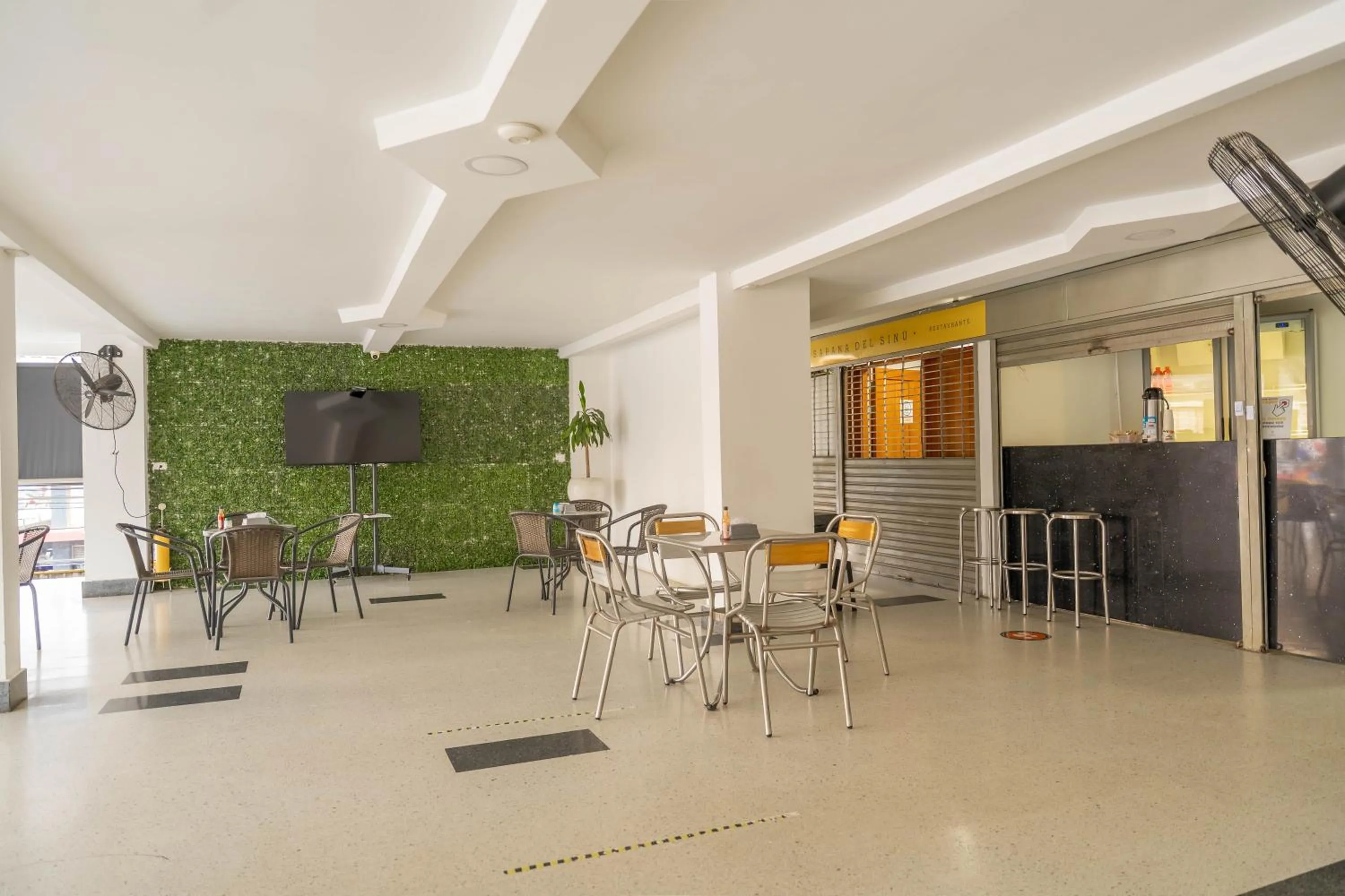 Restaurant/places to eat in Hotel Sabana del Sinu