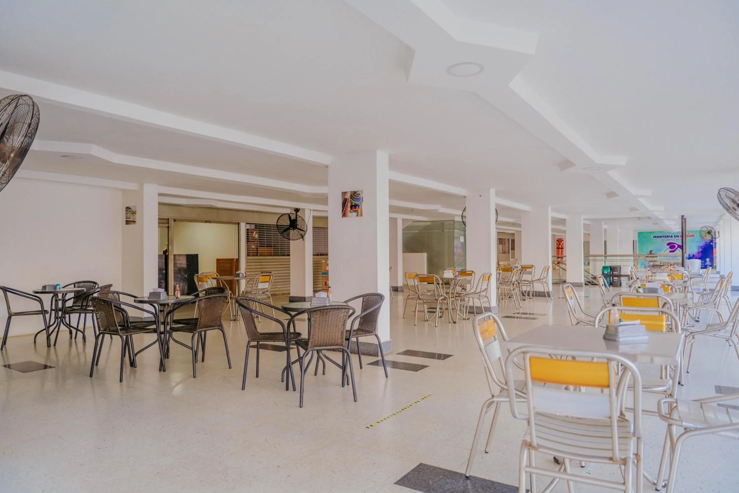 Restaurant/places to eat in Hotel Sabana del Sinu