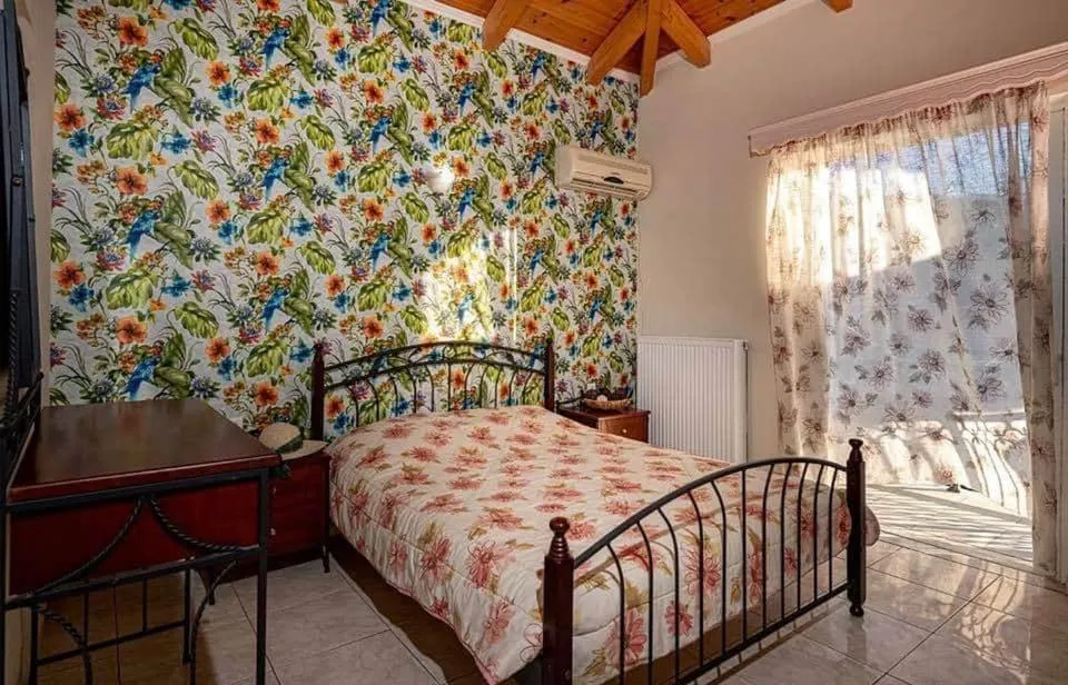 Tsiolis Studios & Apartments