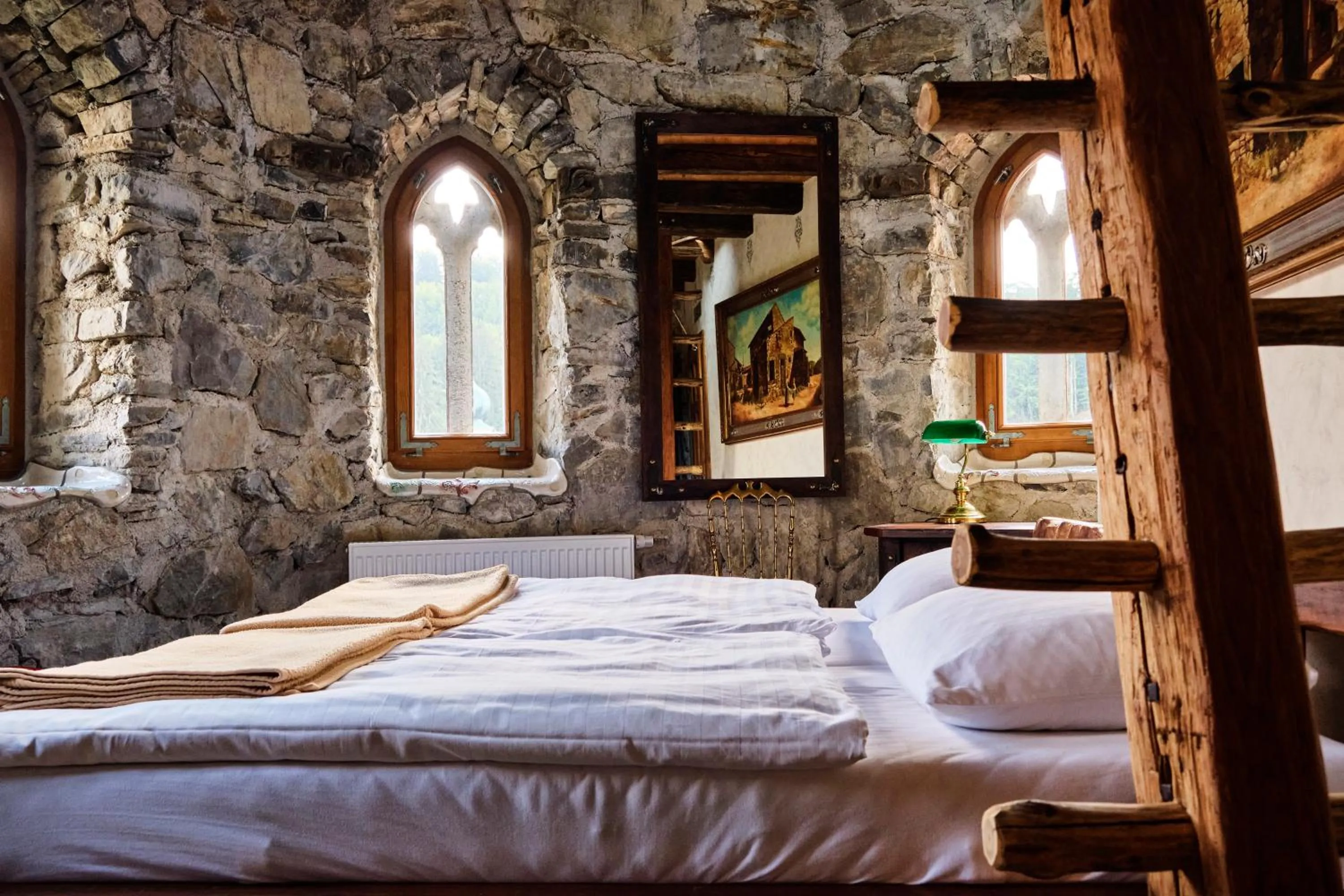 Bed in Burg Plankenstein