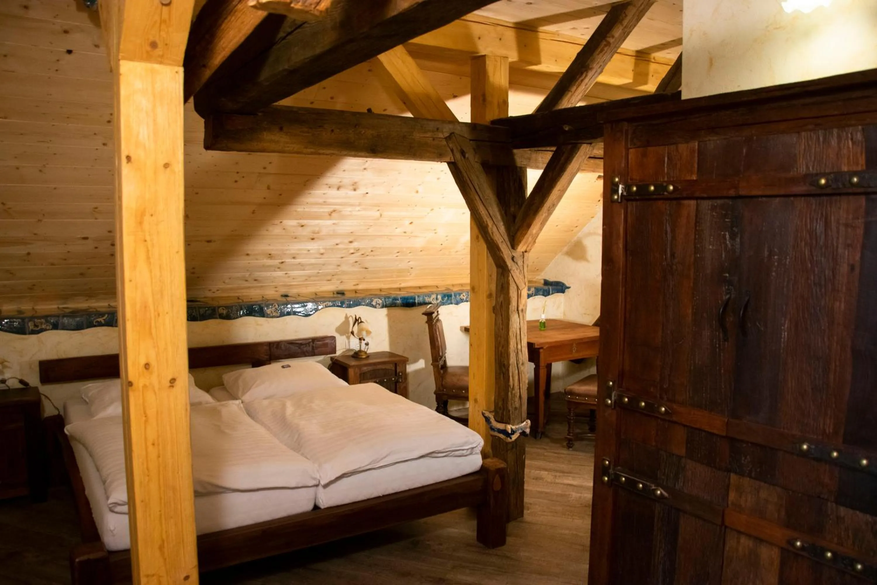 Bed in Burg Plankenstein