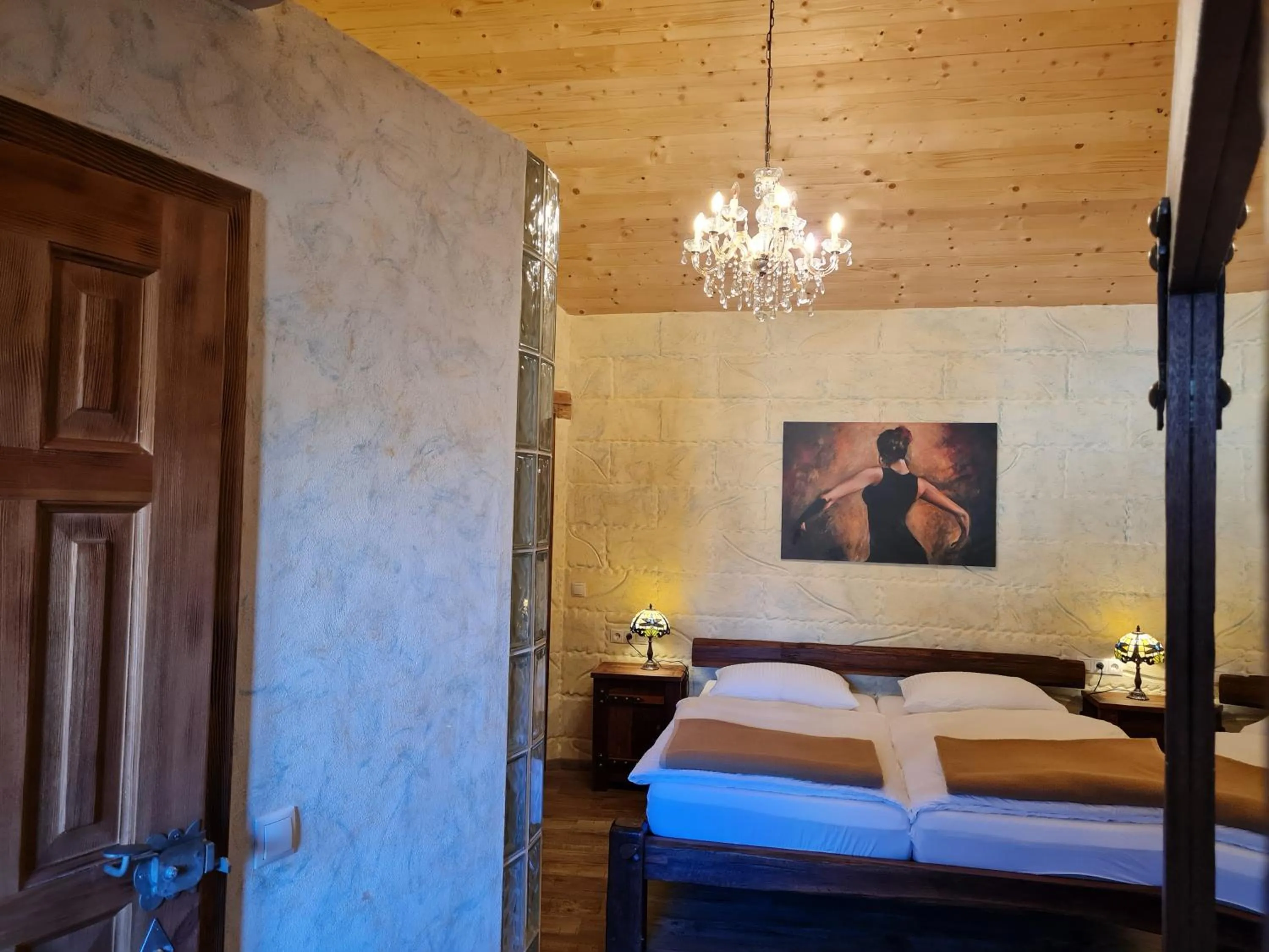Bed in Burg Plankenstein