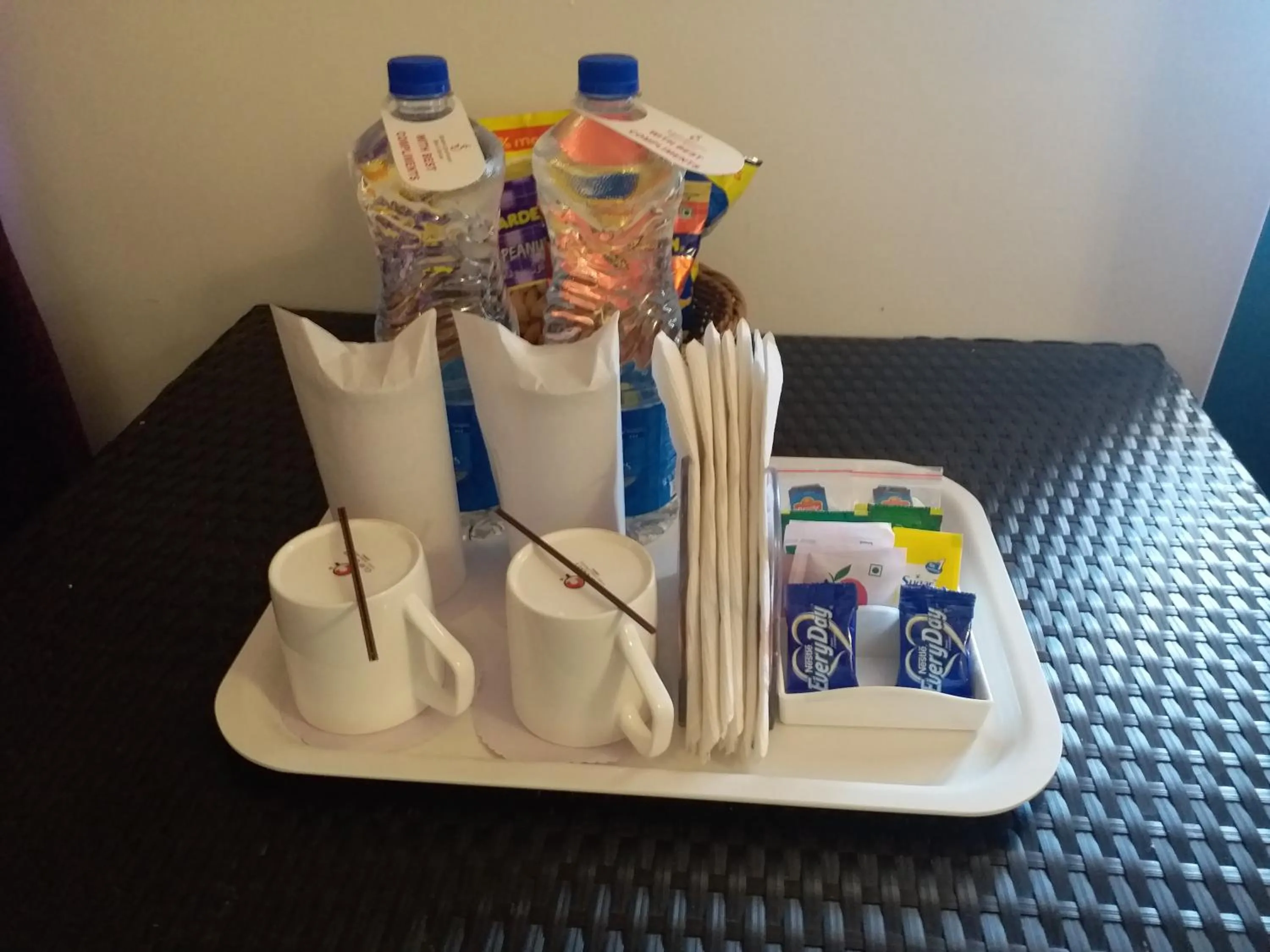 Lemonmint Svelton Manor