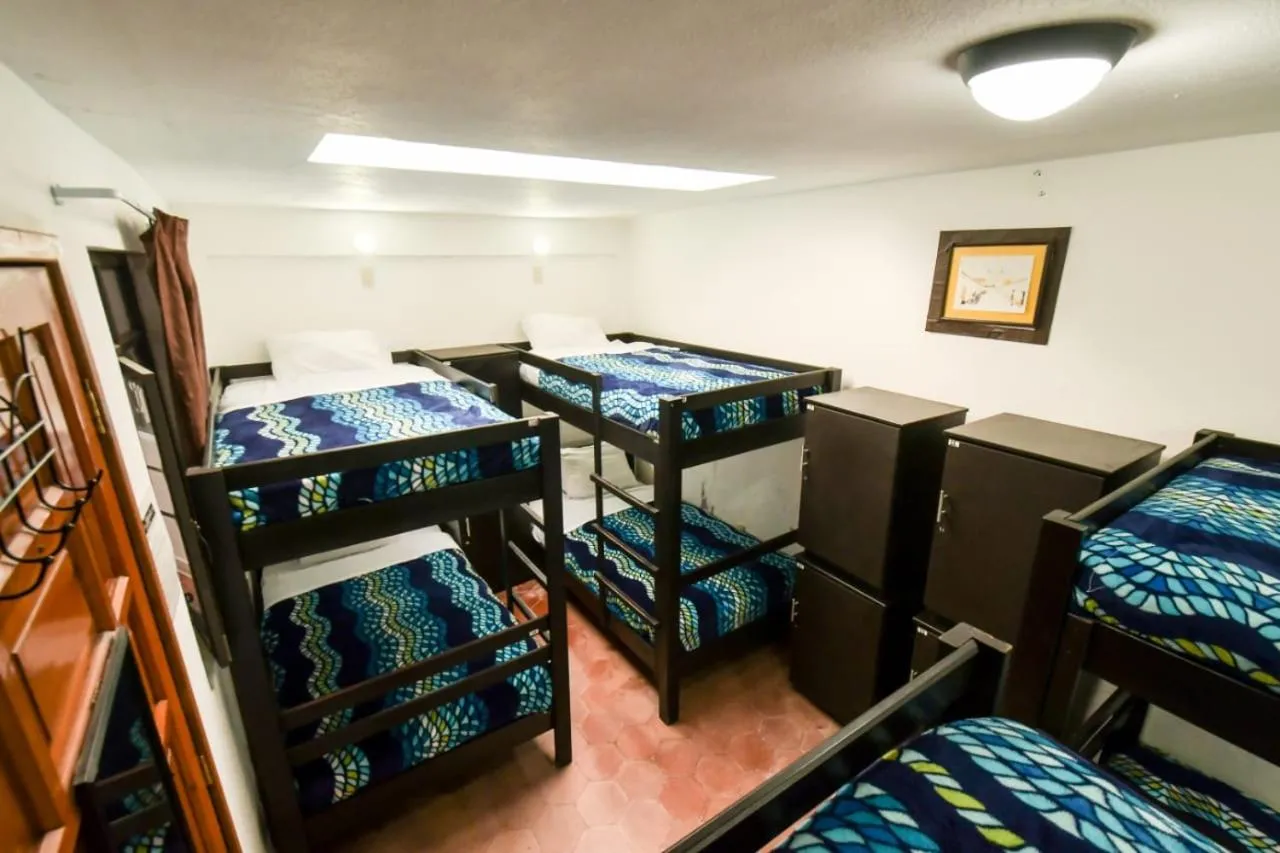 Bunk Bed in Mixed Dormitory Room in Casa Morenita mía