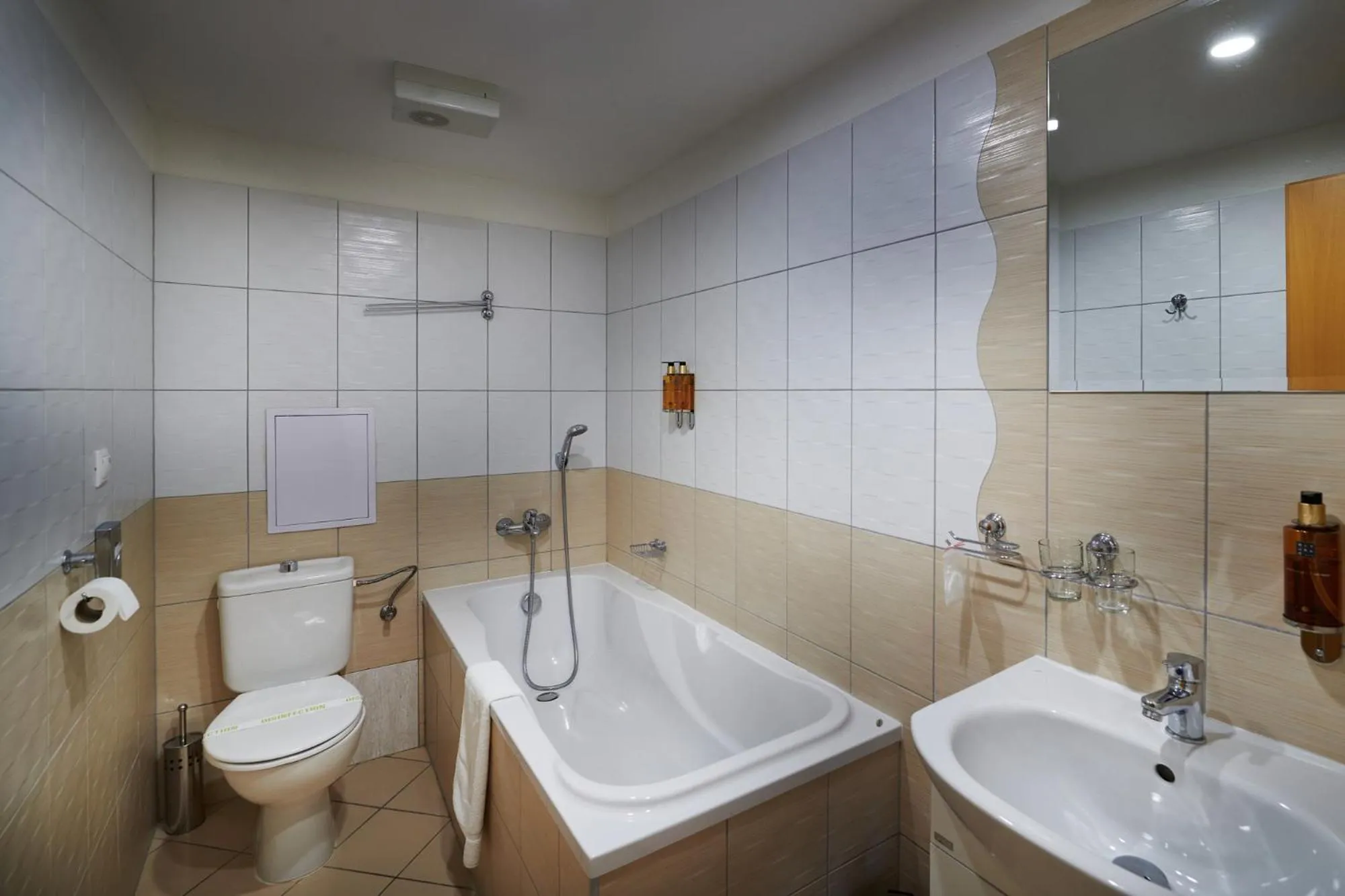 Urpí­n City Residence