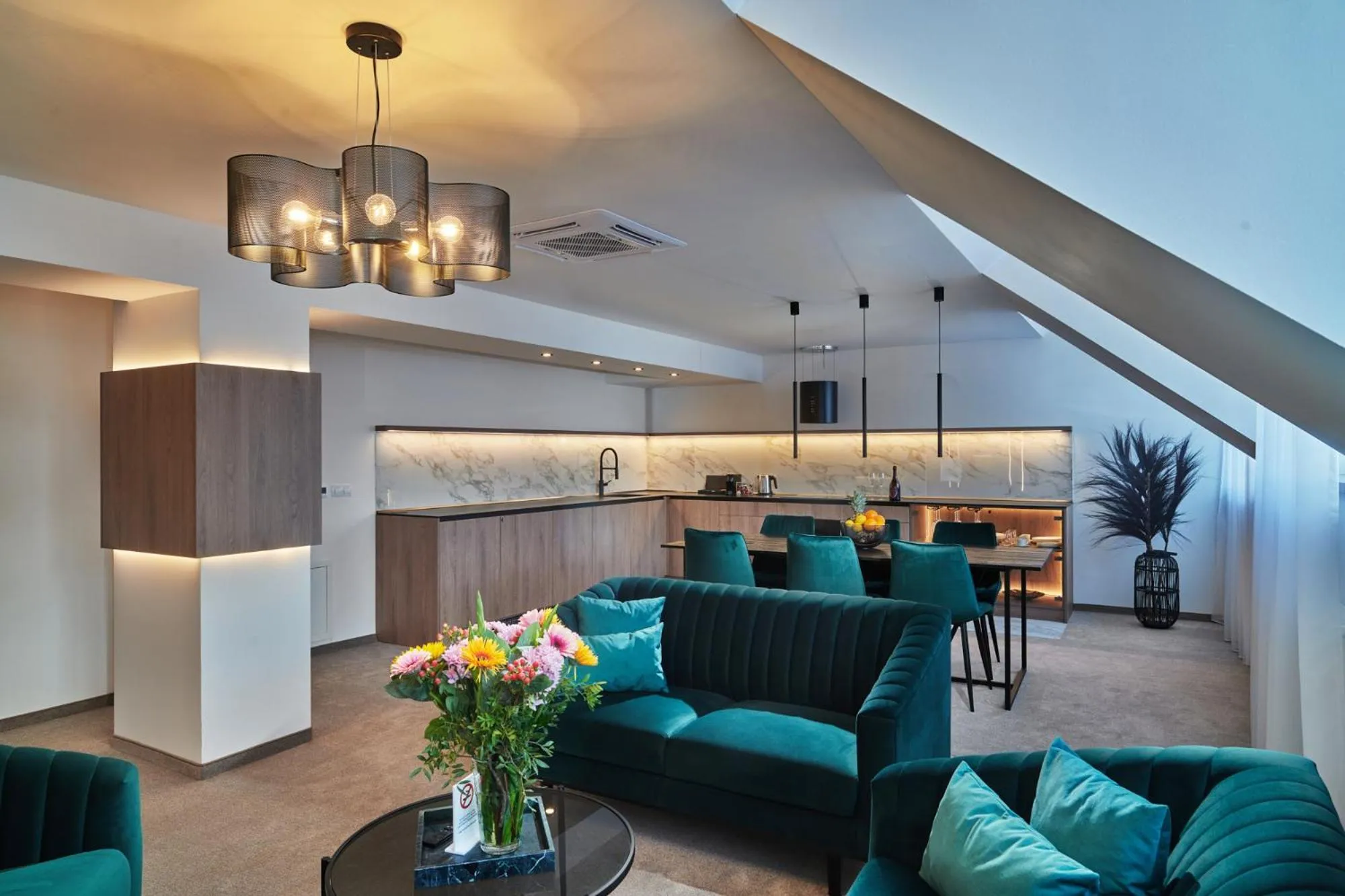 Kitchen or kitchenette in Urpí­n City Residence