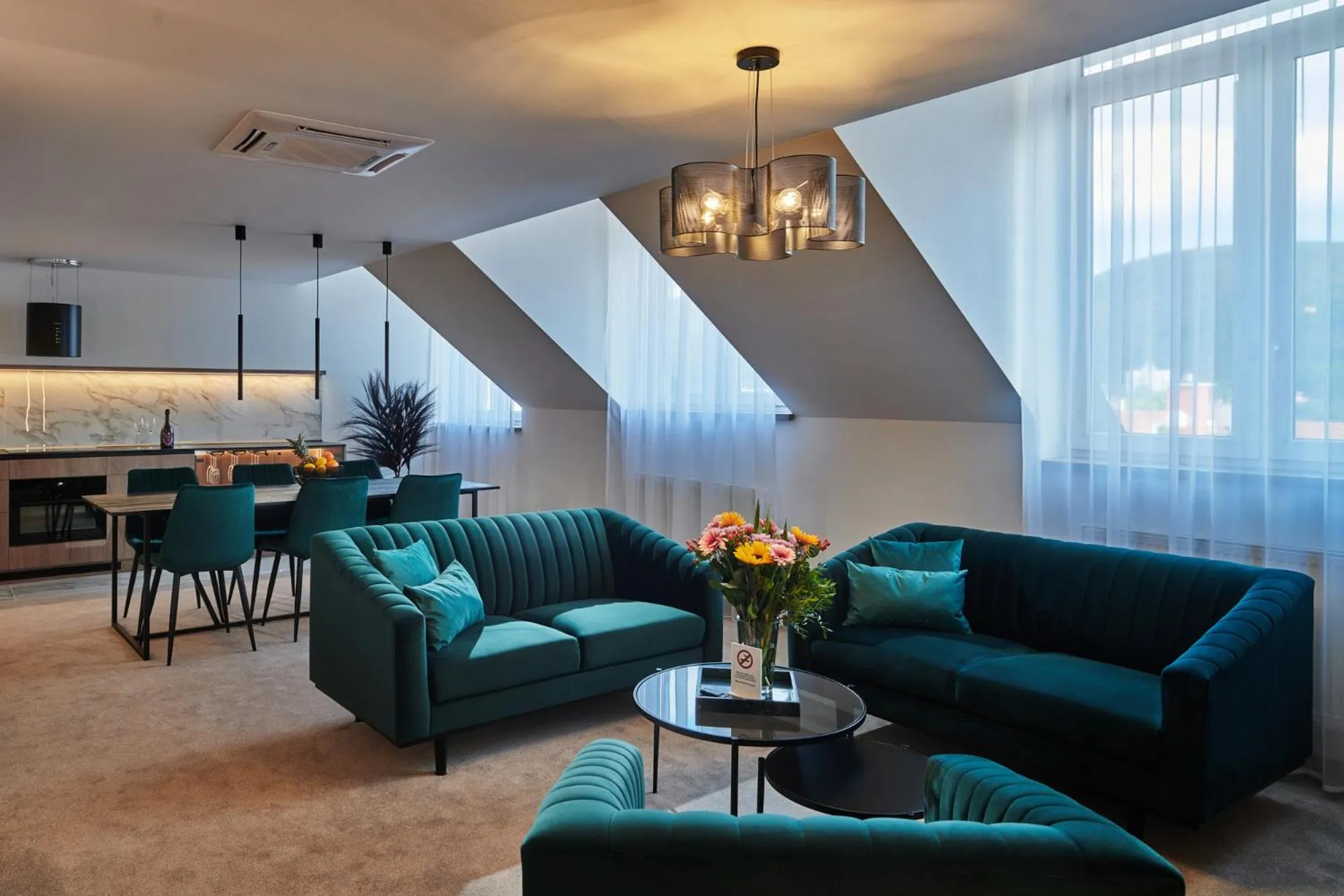 Living room in Urpí­n City Residence