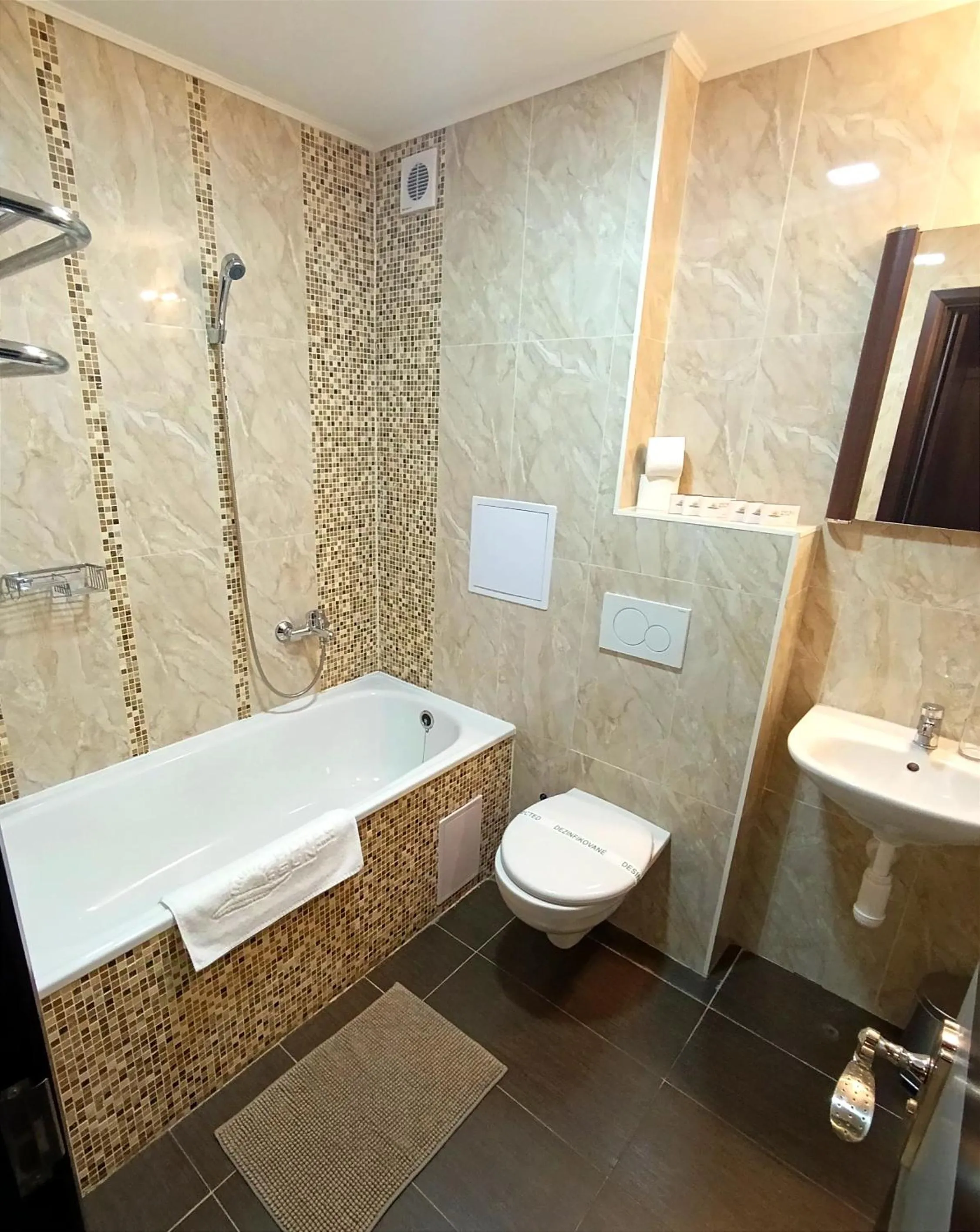 Bathroom in Hotel Sun