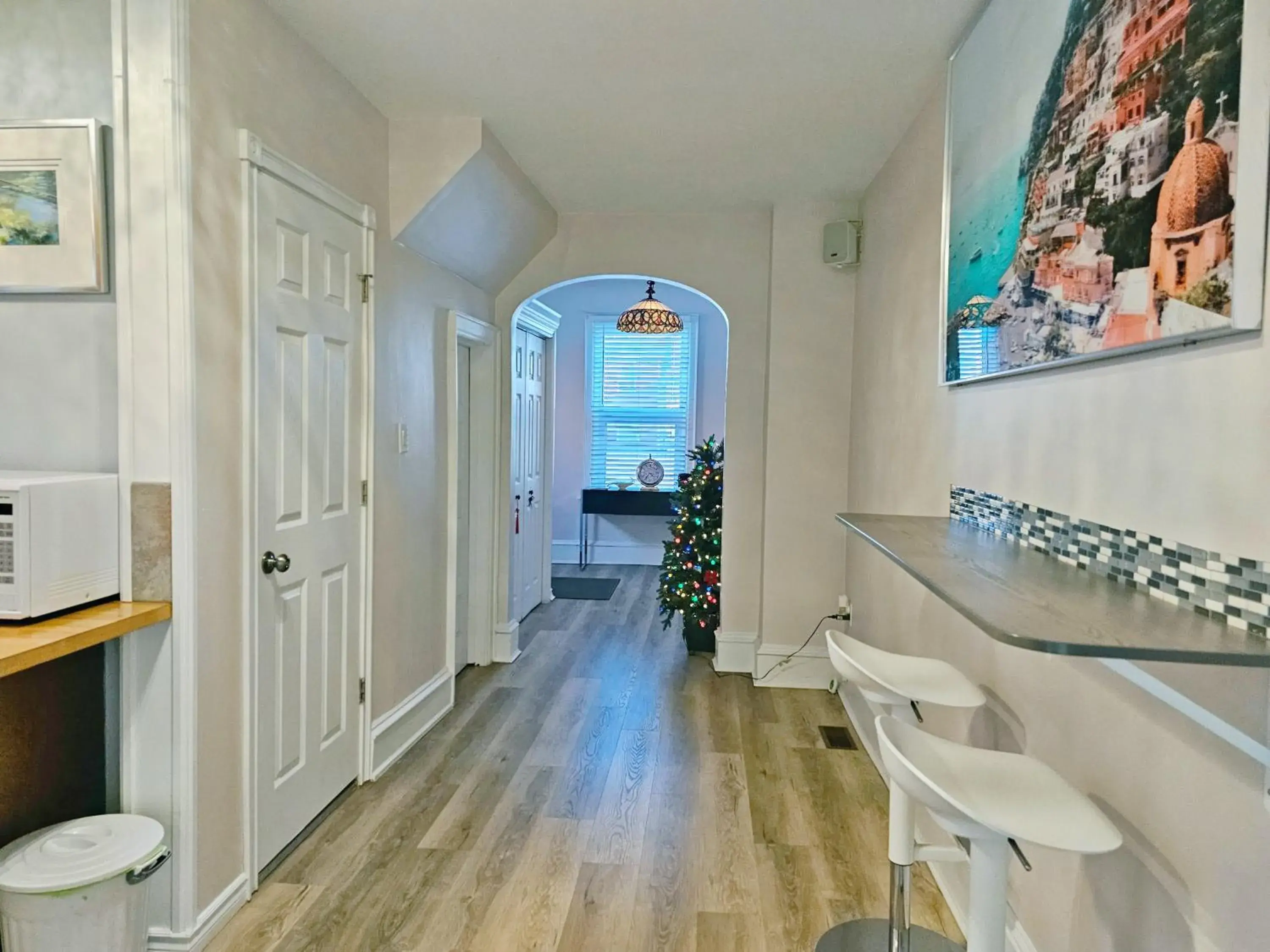 Queen Suite in Winnipeg Holiday Queen Suite in Winnipeg Holiday