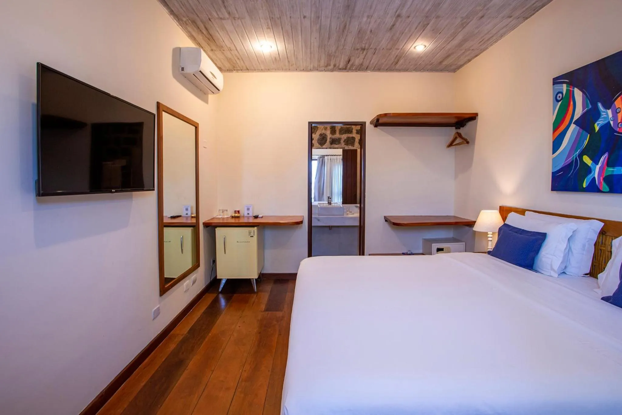 Photo of the whole room, Bed in Barra do Piuva Porto Hotel