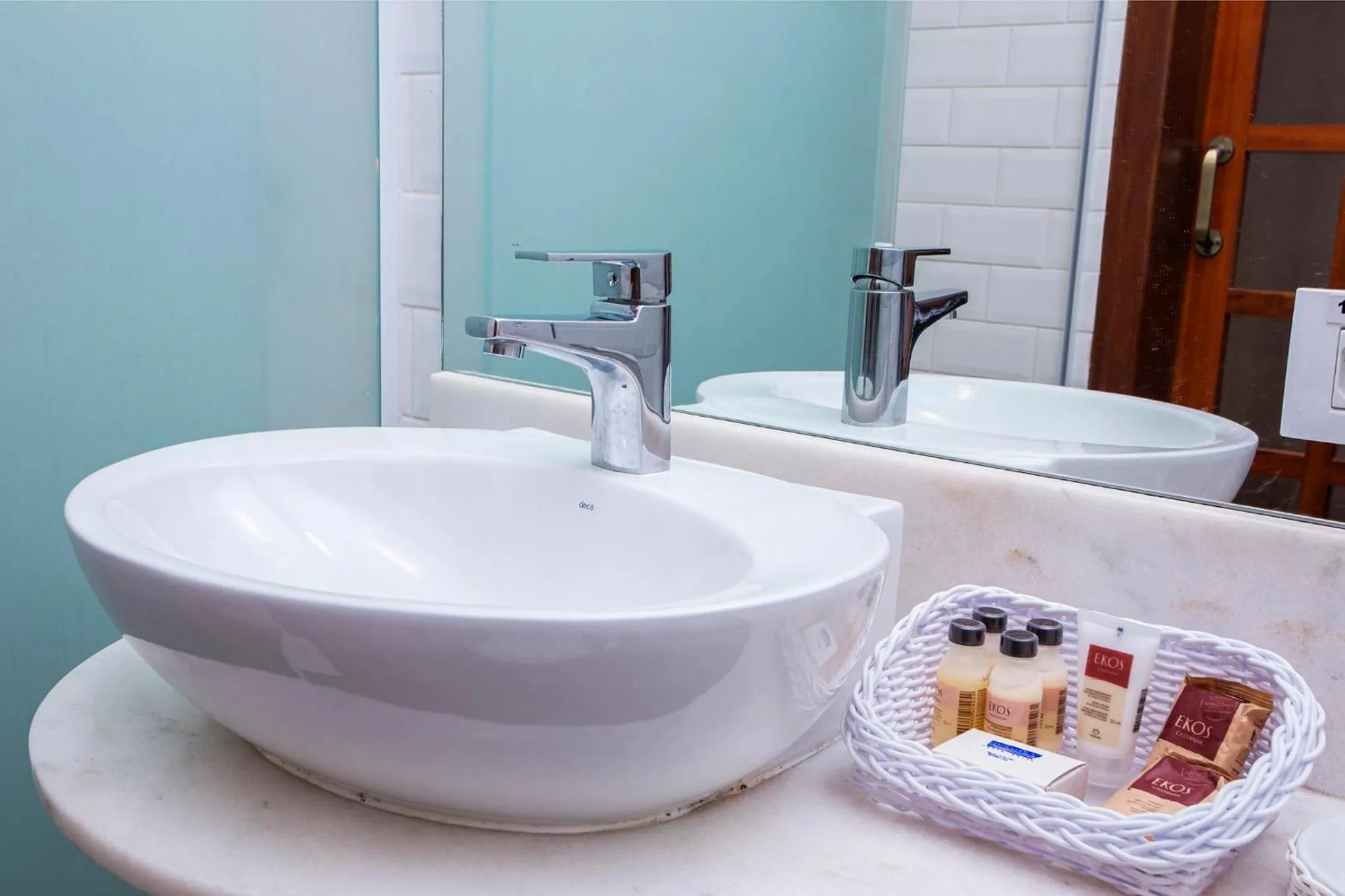 Bathroom in Barra do Piuva Porto Hotel