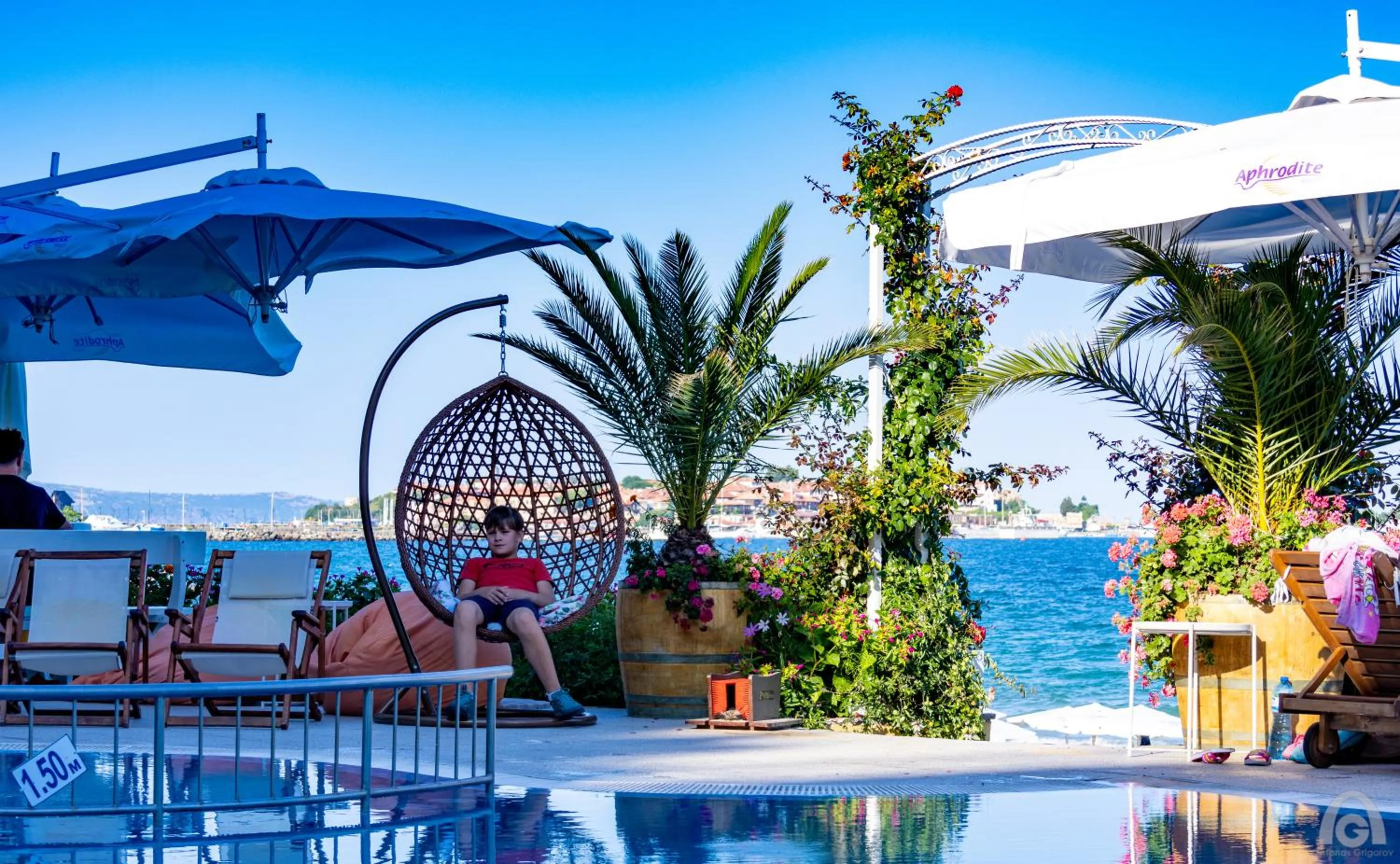 Swimming pool in Aphrodite Beach Hotel