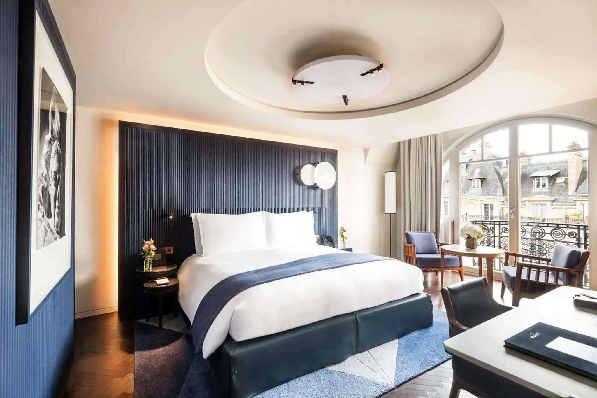 Bedroom, Bed in Mandarin Oriental Lutetia, Paris