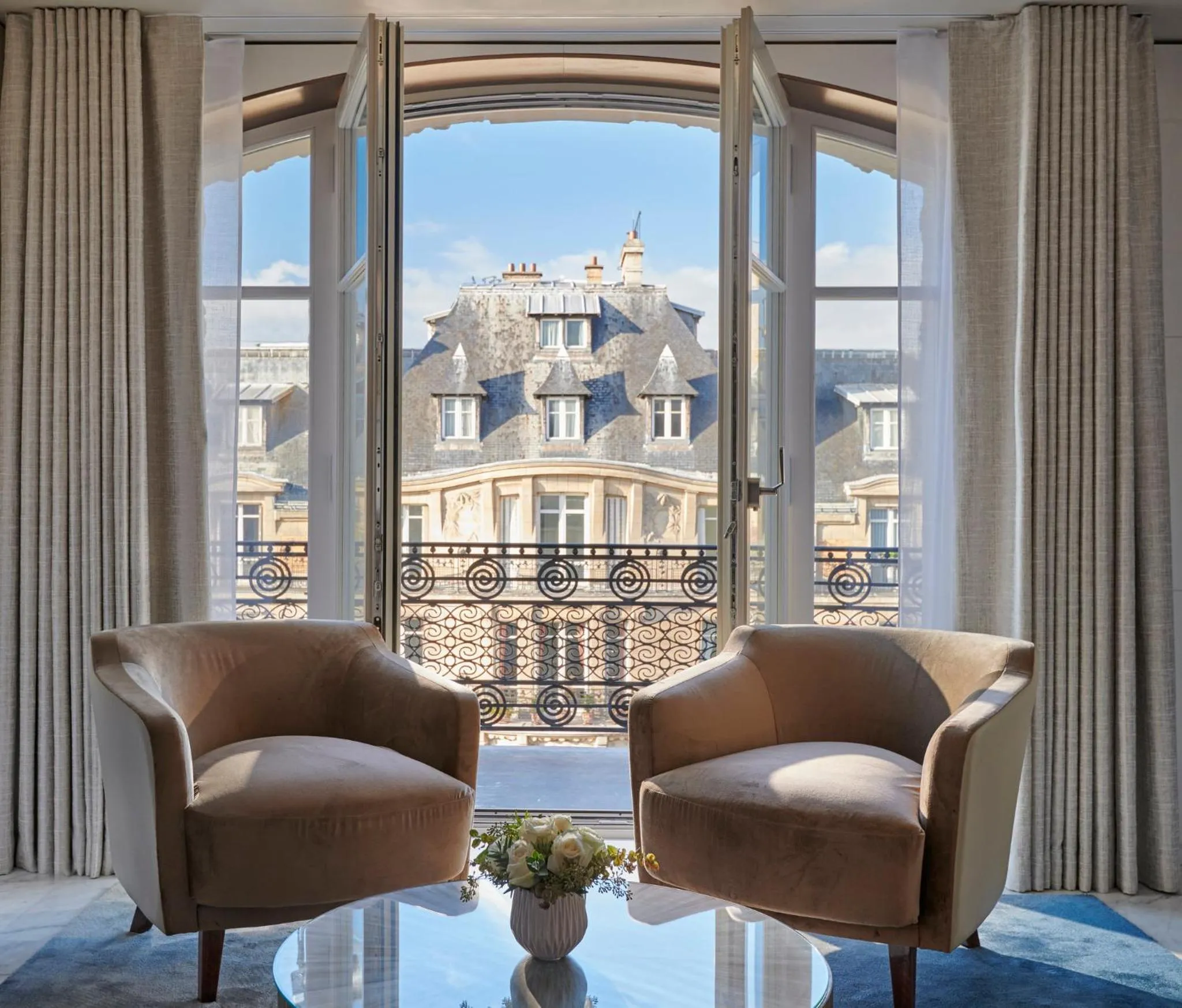Property building in Mandarin Oriental Lutetia, Paris