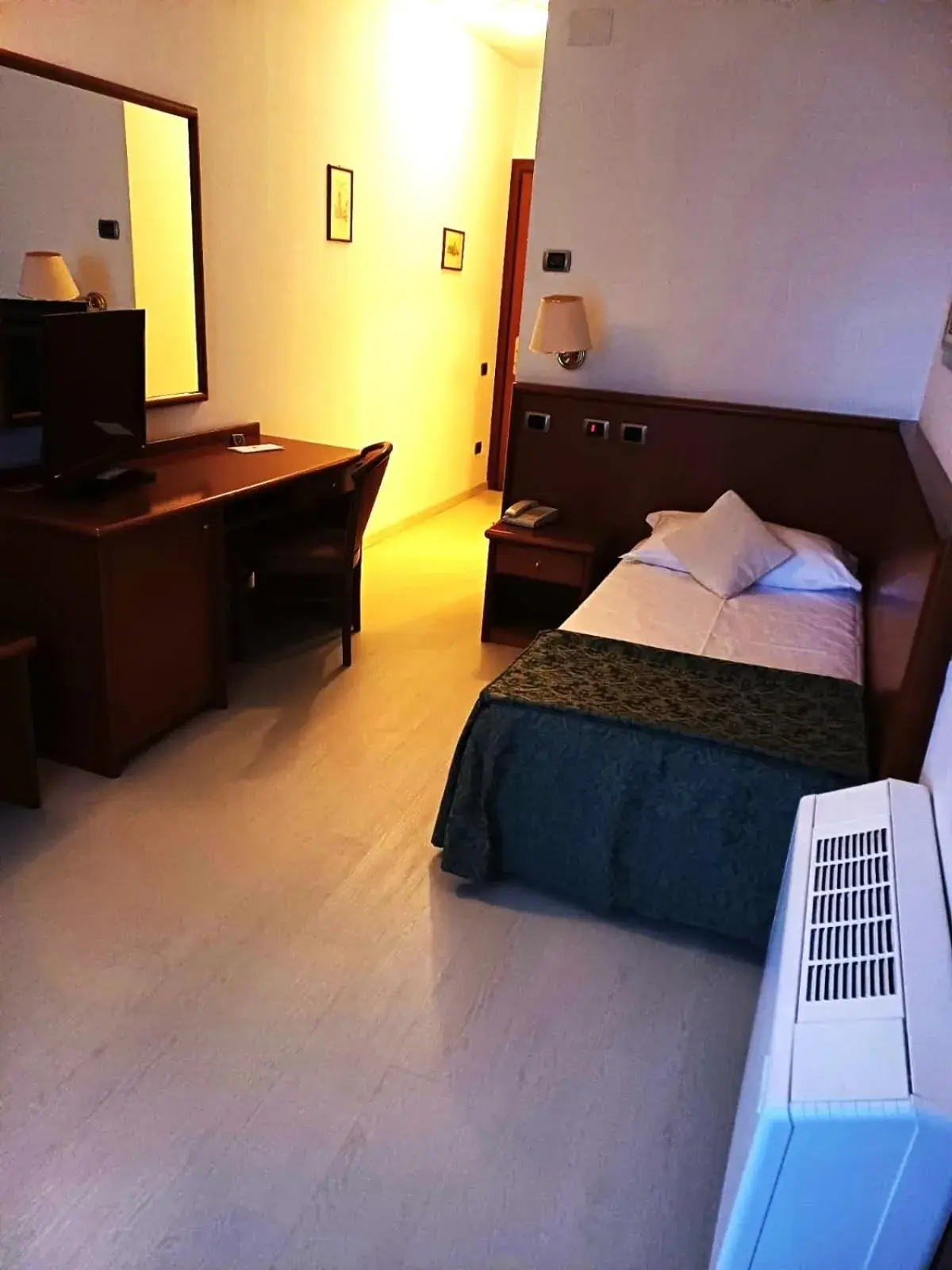 Single Room in Hotel In Sylvis Single Room in Hotel In Sylvis