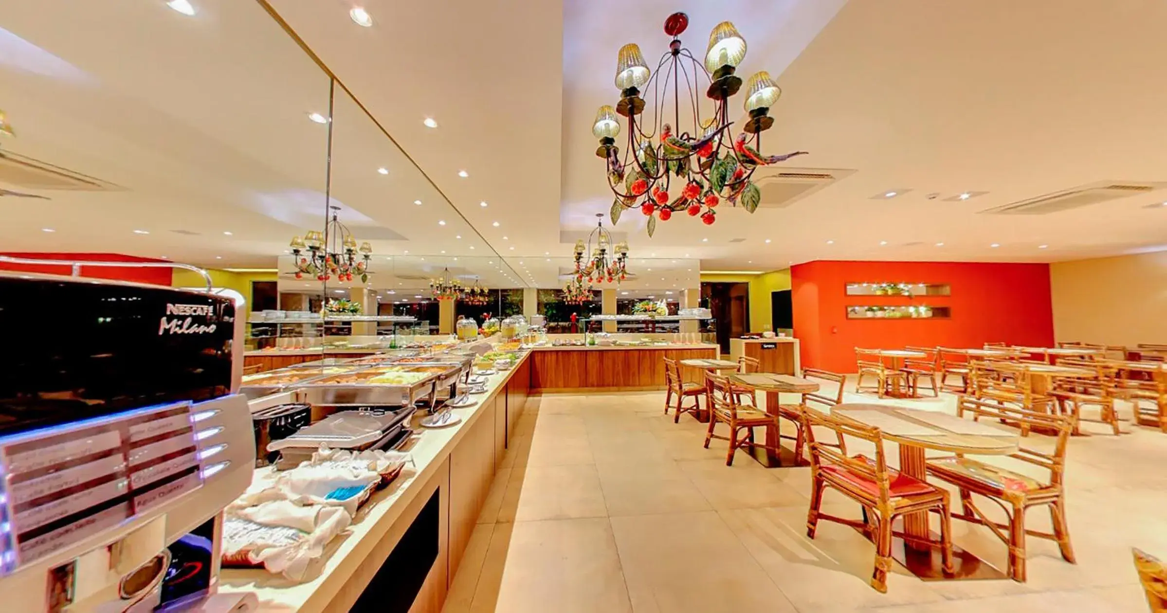 Restaurant/places to eat in Amazon Plaza Hotel Restaurant/places to eat in Amazon Plaza Hotel