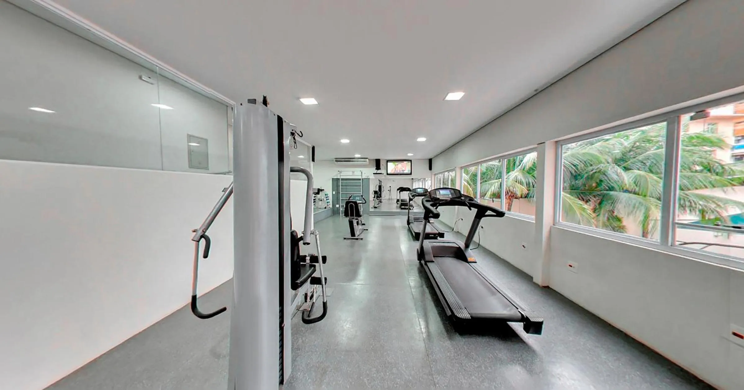 Fitness centre/facilities in Amazon Plaza Hotel