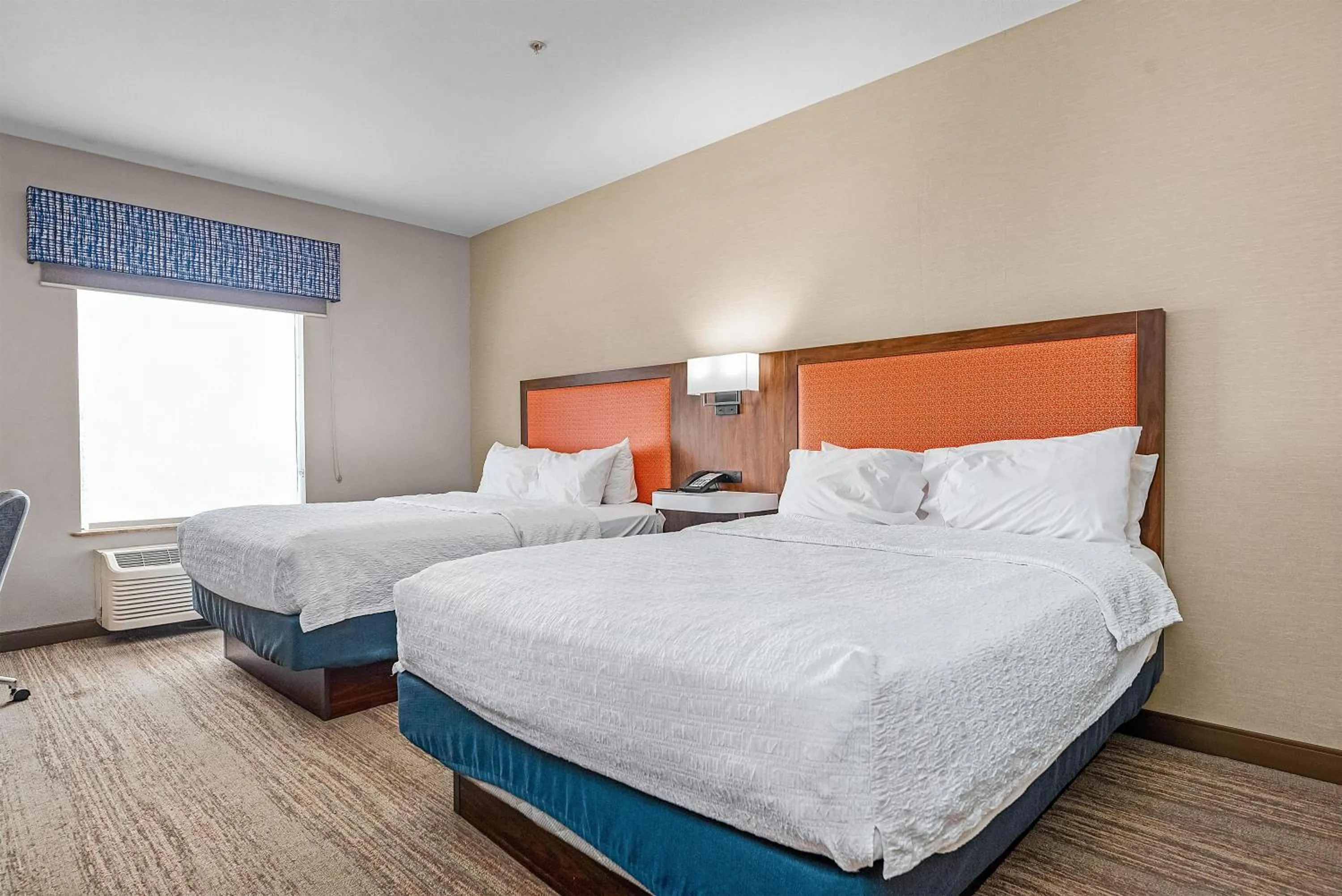 Bed in Hampton Inn & Suites New Braunfels