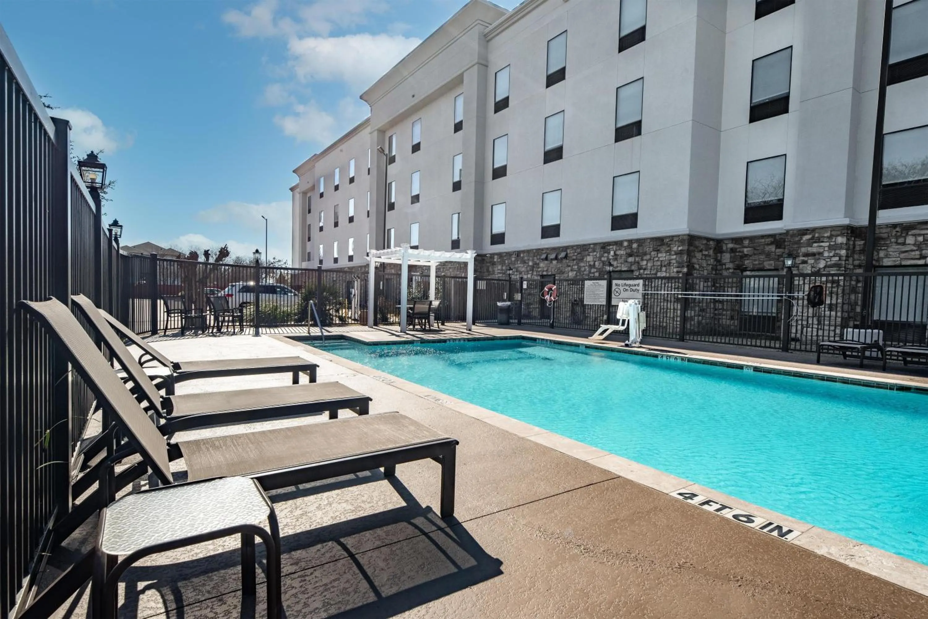 Pool view in Hampton Inn & Suites New Braunfels