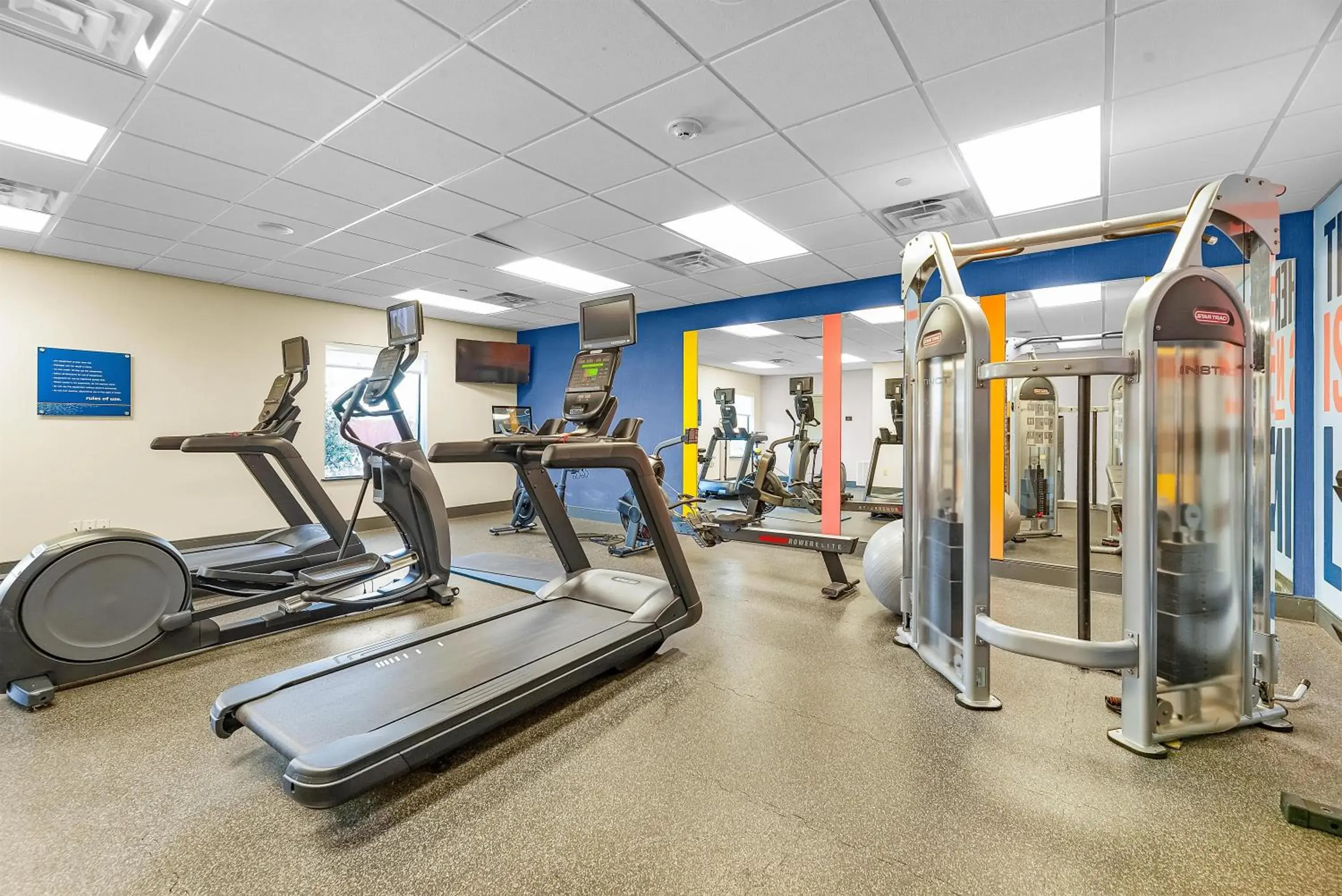 Fitness centre/facilities in Hampton Inn & Suites New Braunfels Fitness centre/facilities in Hampton Inn & Suites New Braunfels