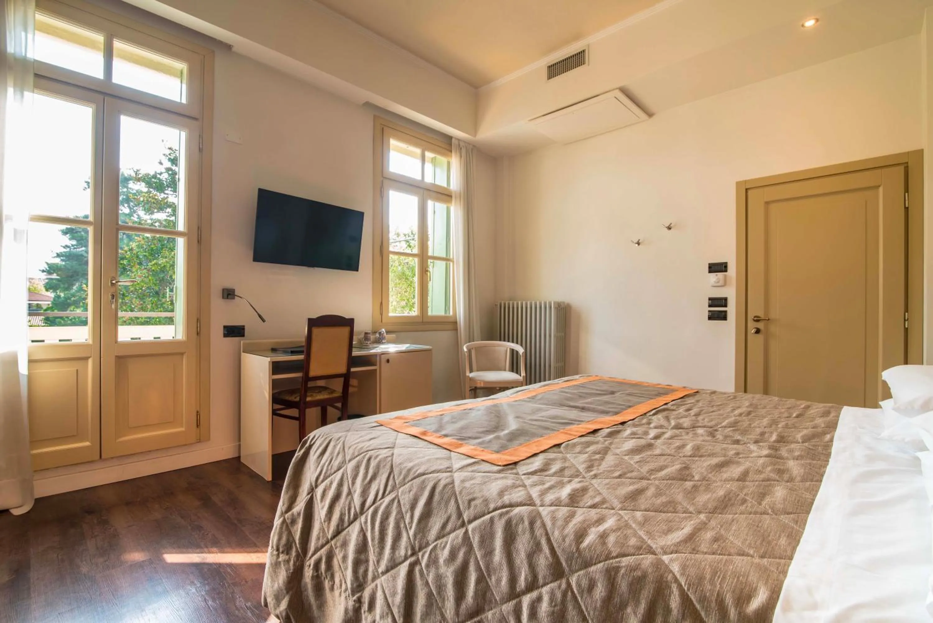 Photo of the whole room, Bed in Terme Preistoriche Resort & Spa