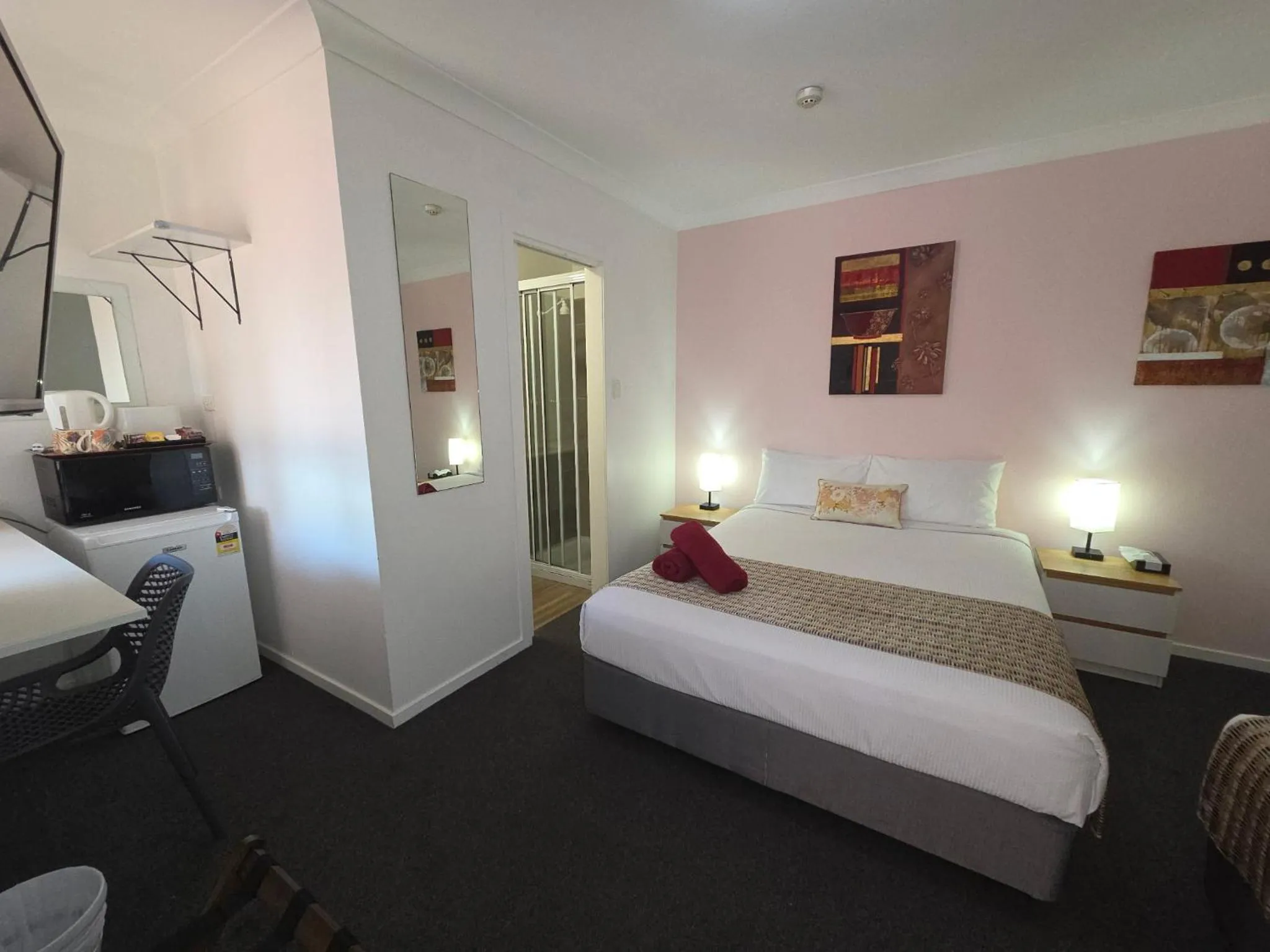 Bed in Taree Lodge Motel