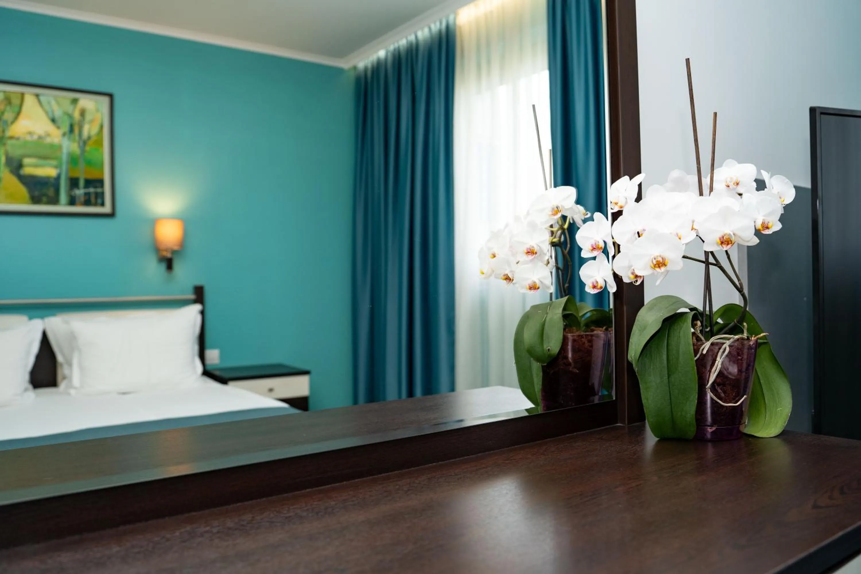 Bedroom, Bed in Aqua Hotel