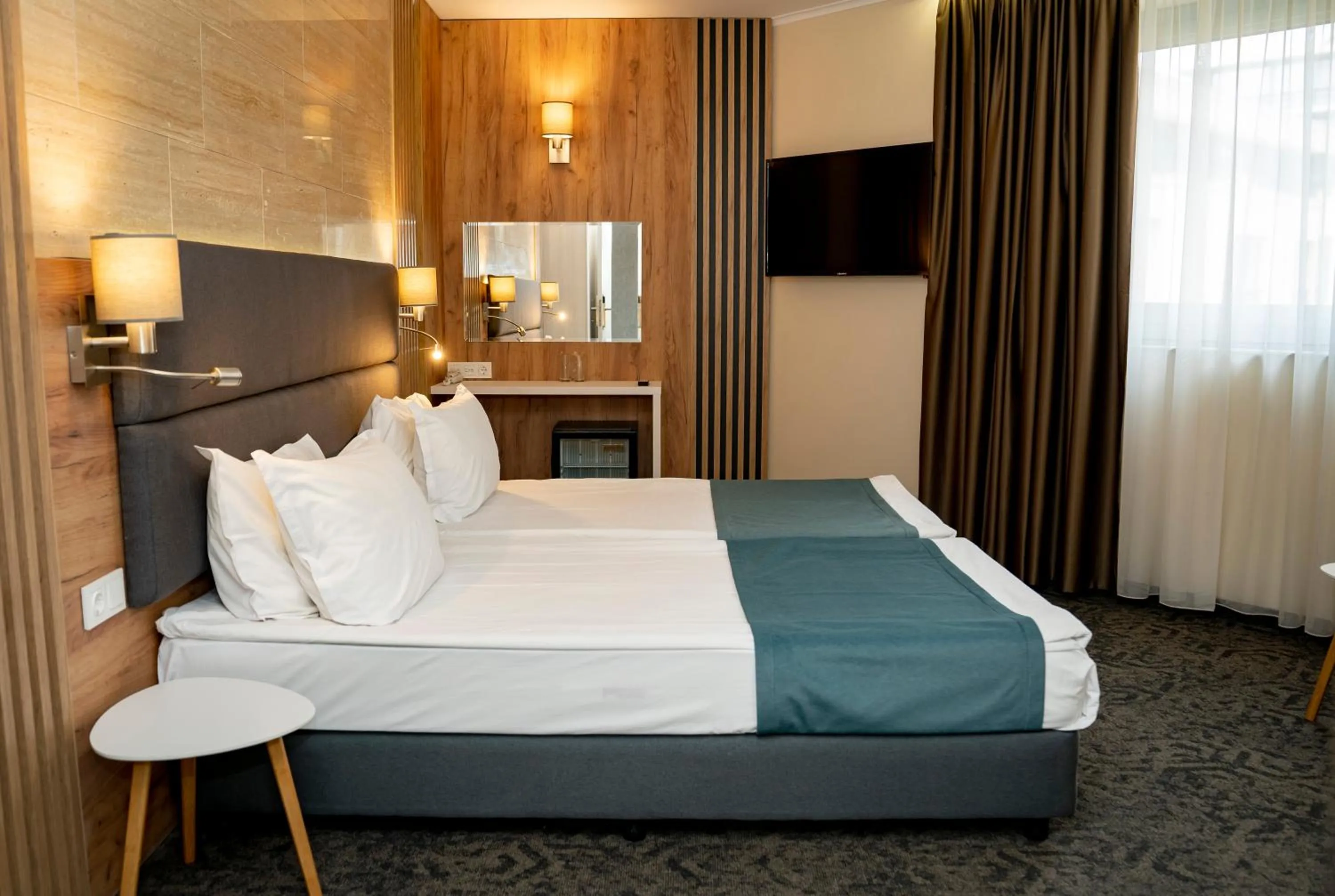 Photo of the whole room, Bed in Aqua Hotel