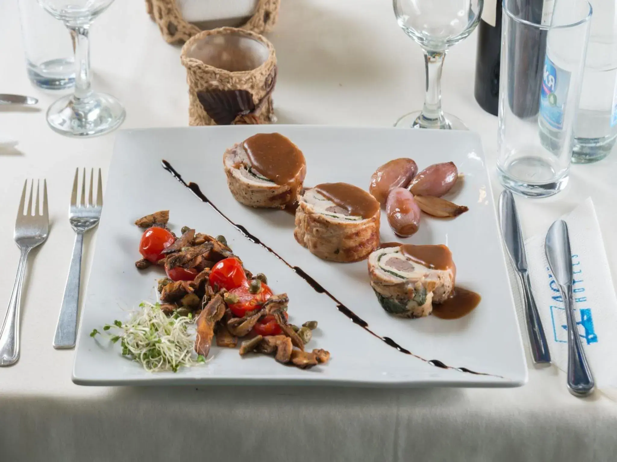 Restaurant/places to eat in Aqua Hotel Restaurant/places to eat in Aqua Hotel