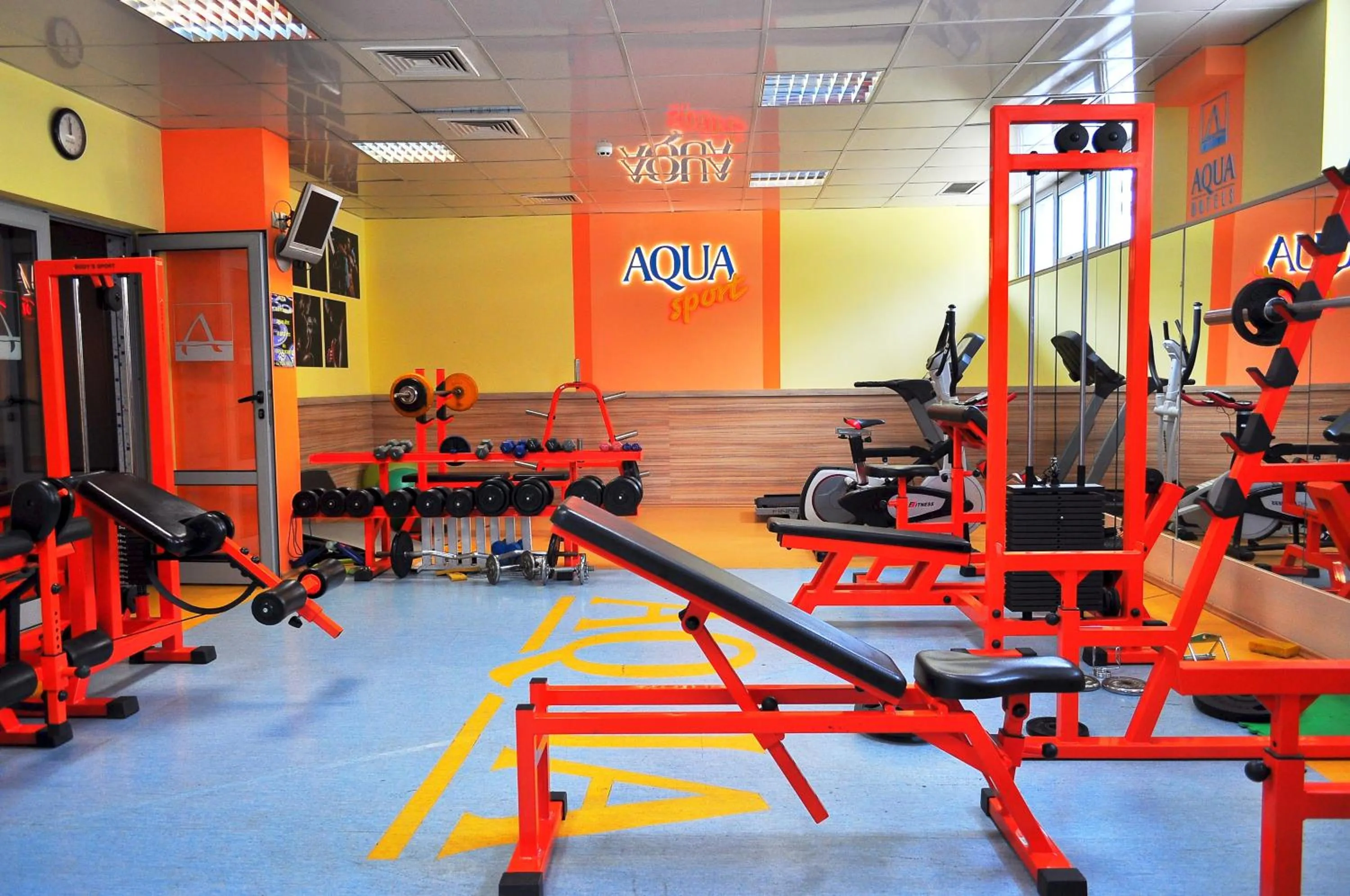 Fitness centre/facilities in Aqua Hotel