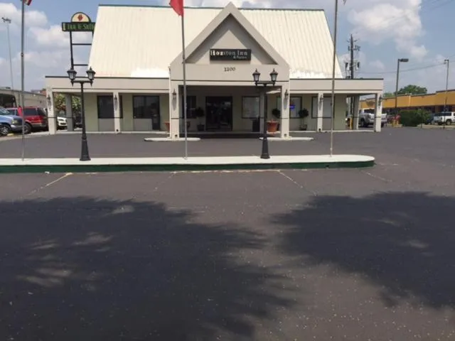 Facade/entrance in Houston Inn and Suites