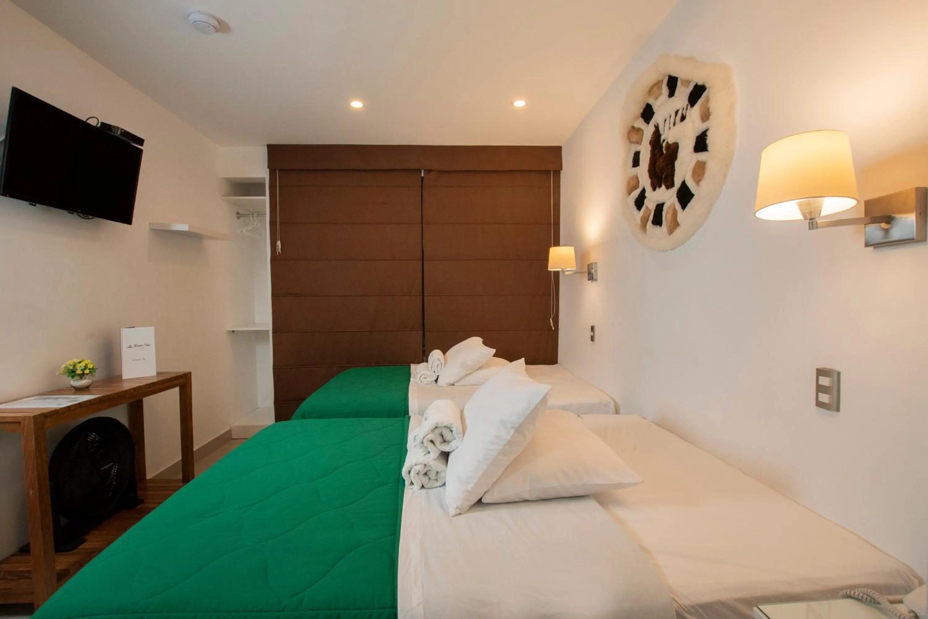 Bathroom, Bed in Hotel Riviera Inka Paracas