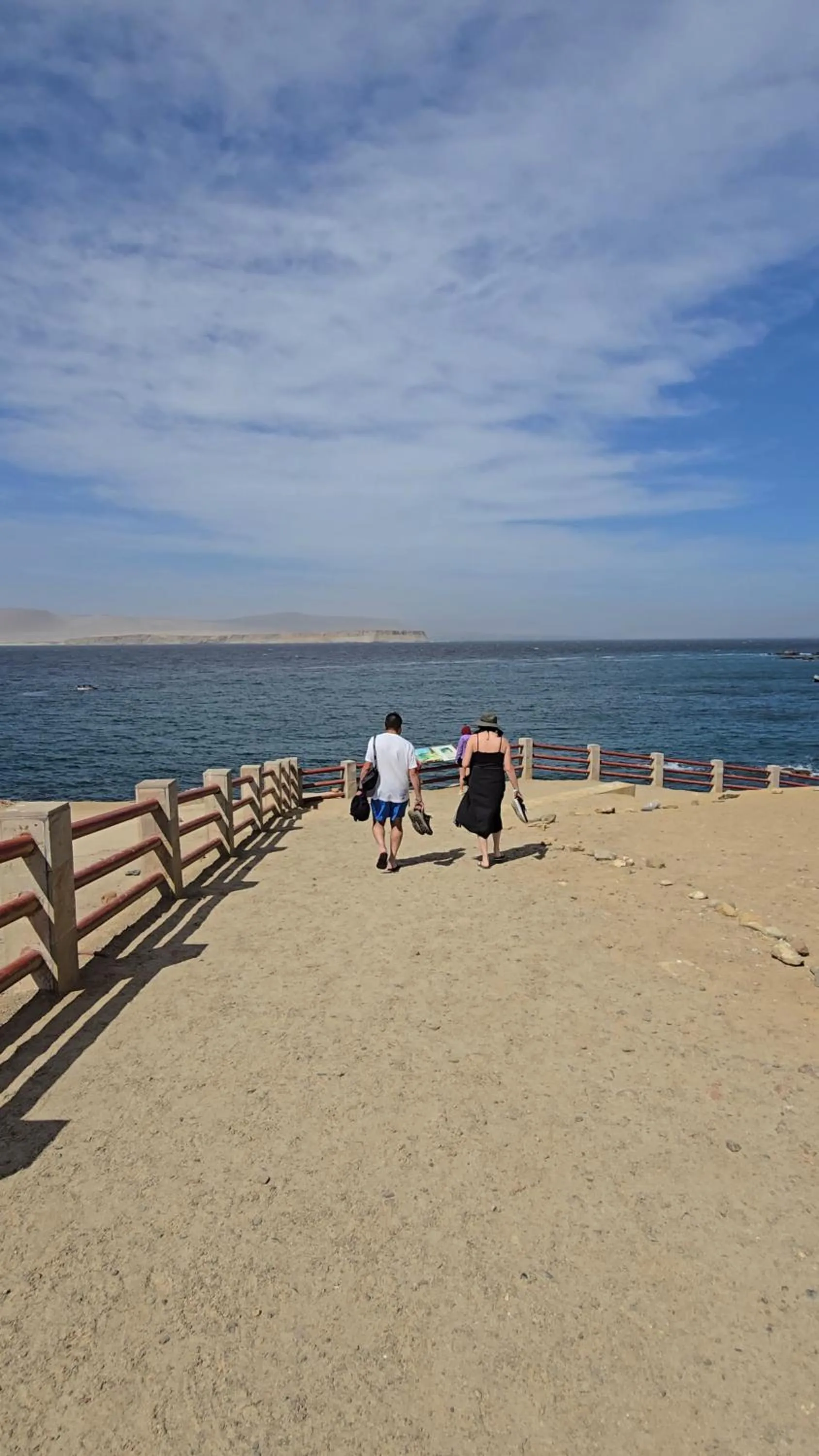 People in Hotel Riviera Inka Paracas