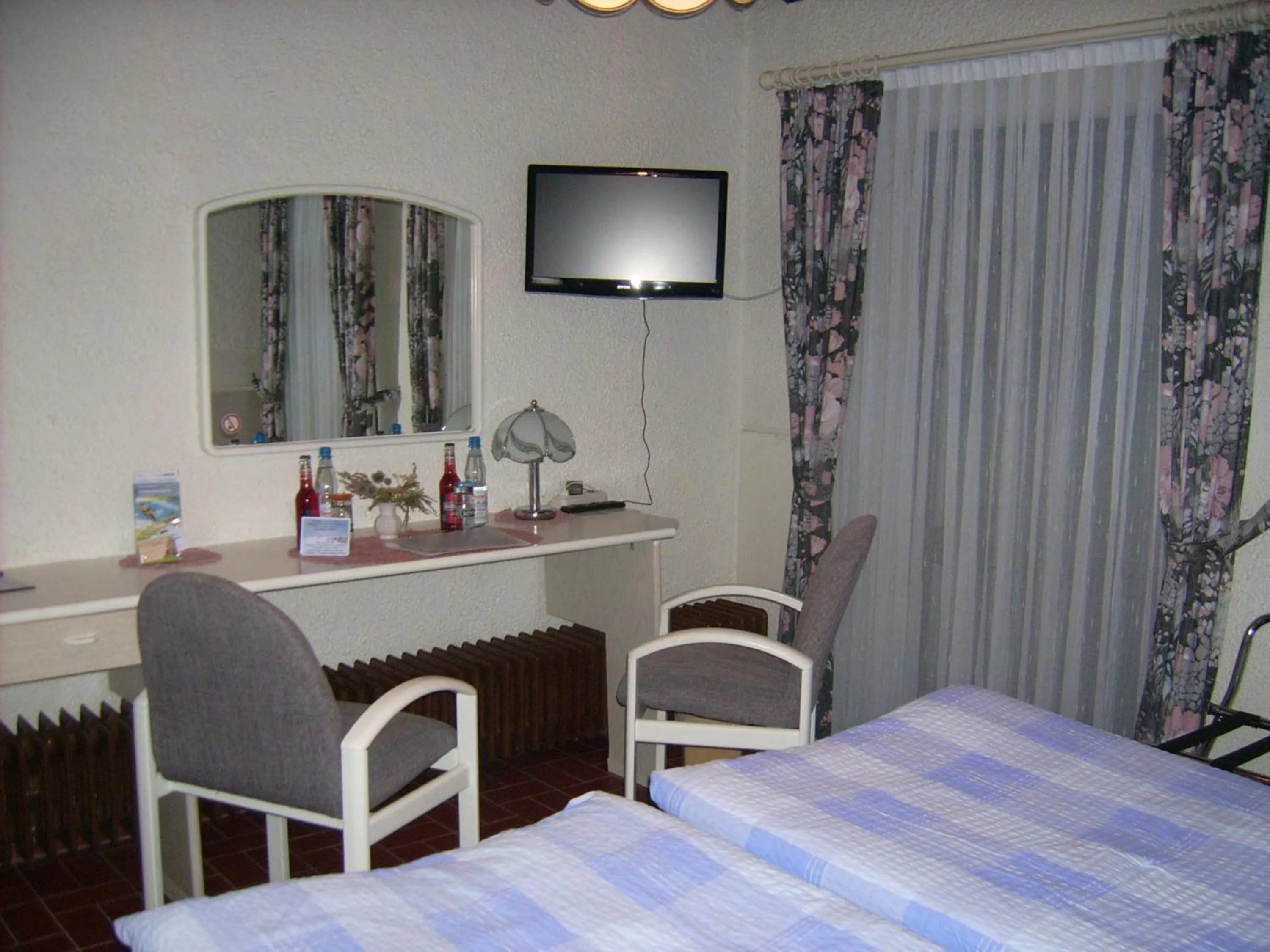 TV and multimedia, Bed in Gästehaus Hochrhönblick