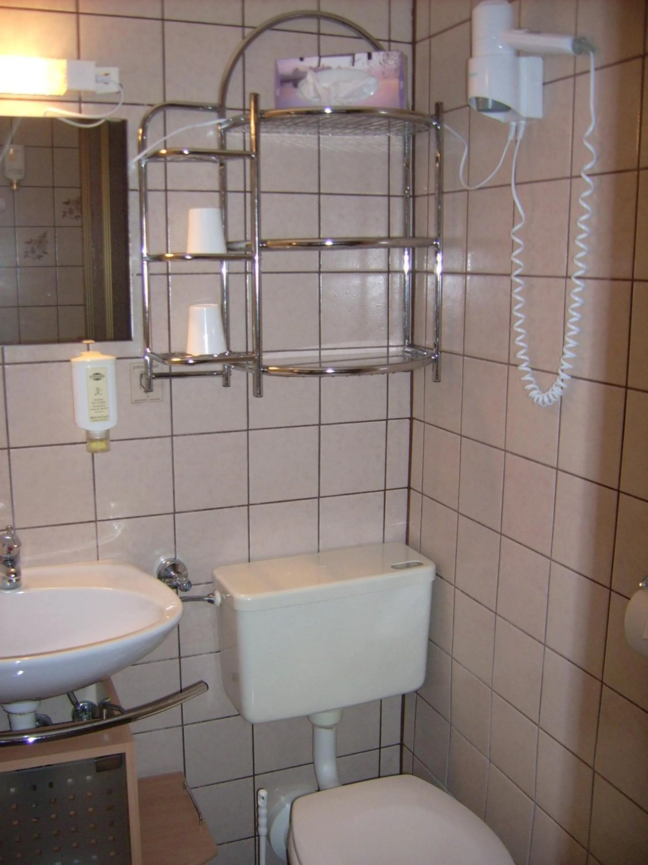 Toilet in Gästehaus Hochrhönblick