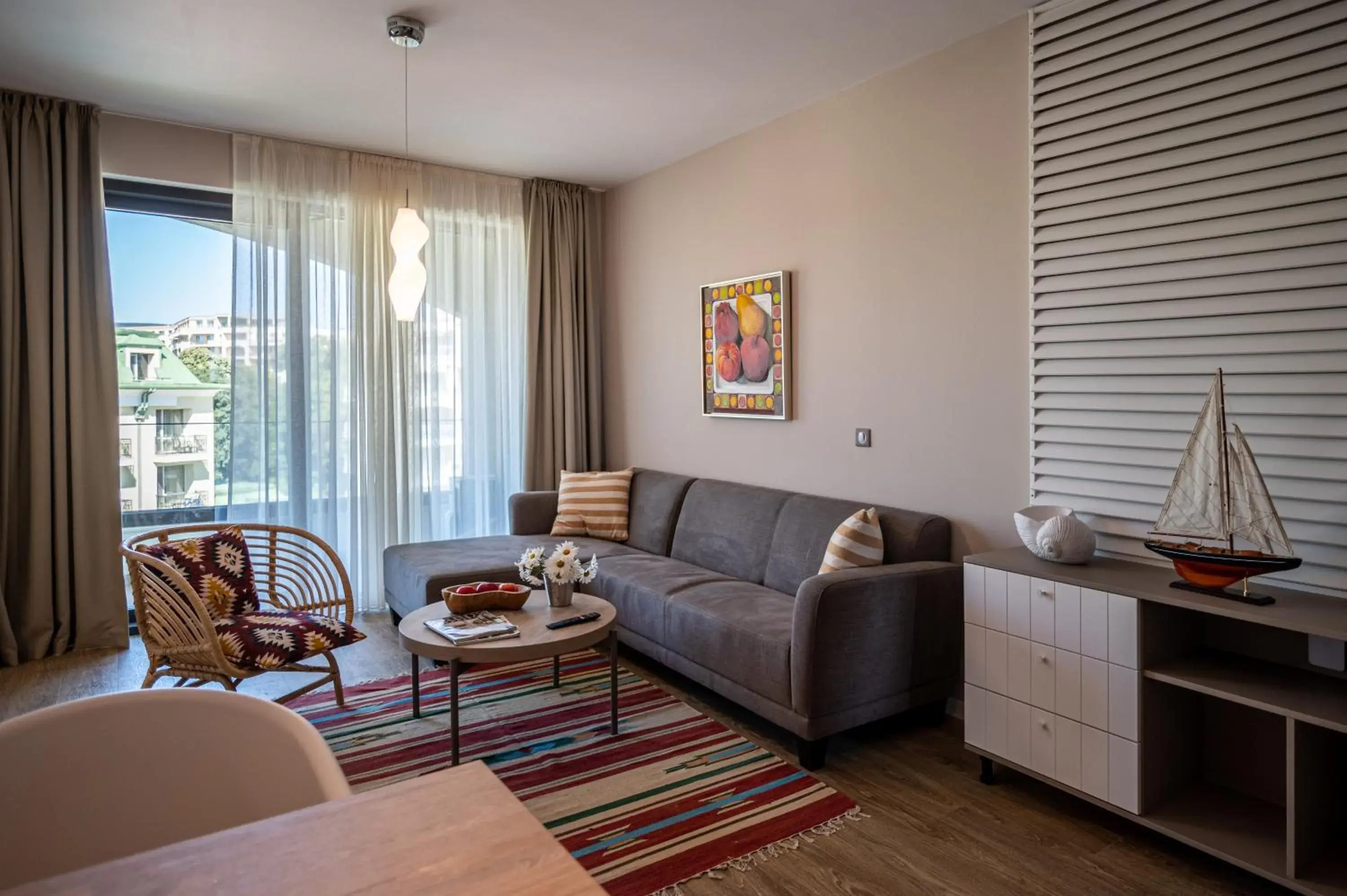 Deluxe Suite with Garden View in Romance Hotel and Family Suites Deluxe Suite with Garden View in Romance Hotel and Family Suites