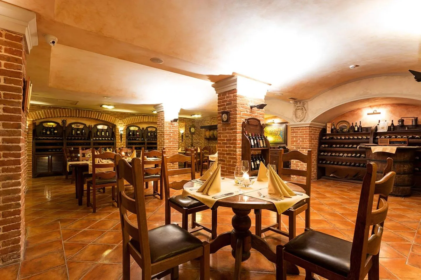 Banquet/Function facilities in Romance Hotel and Family Suites