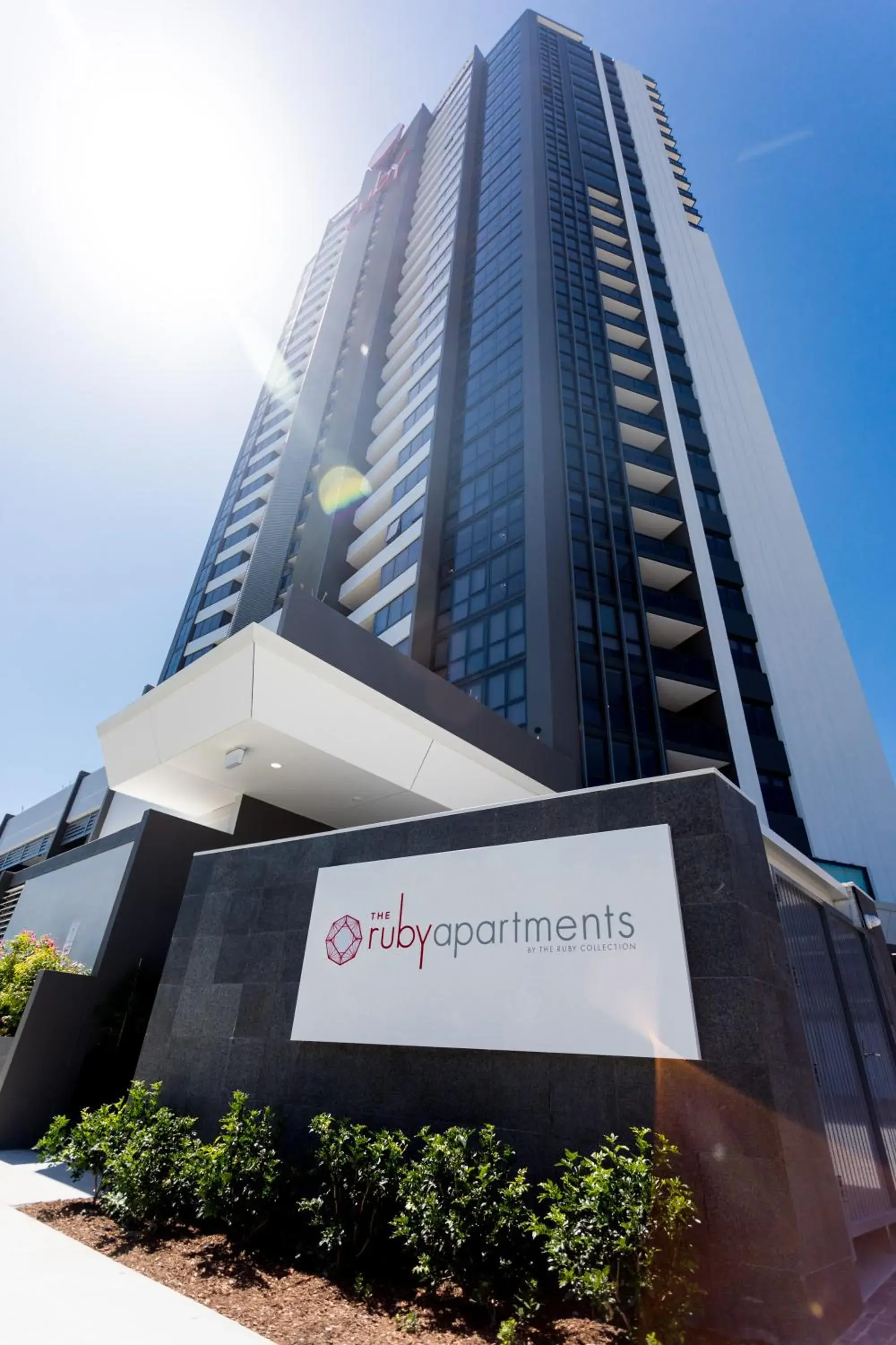 Property building in Ruby Gold Coast by CLLIX Property building in Ruby Gold Coast by CLLIX